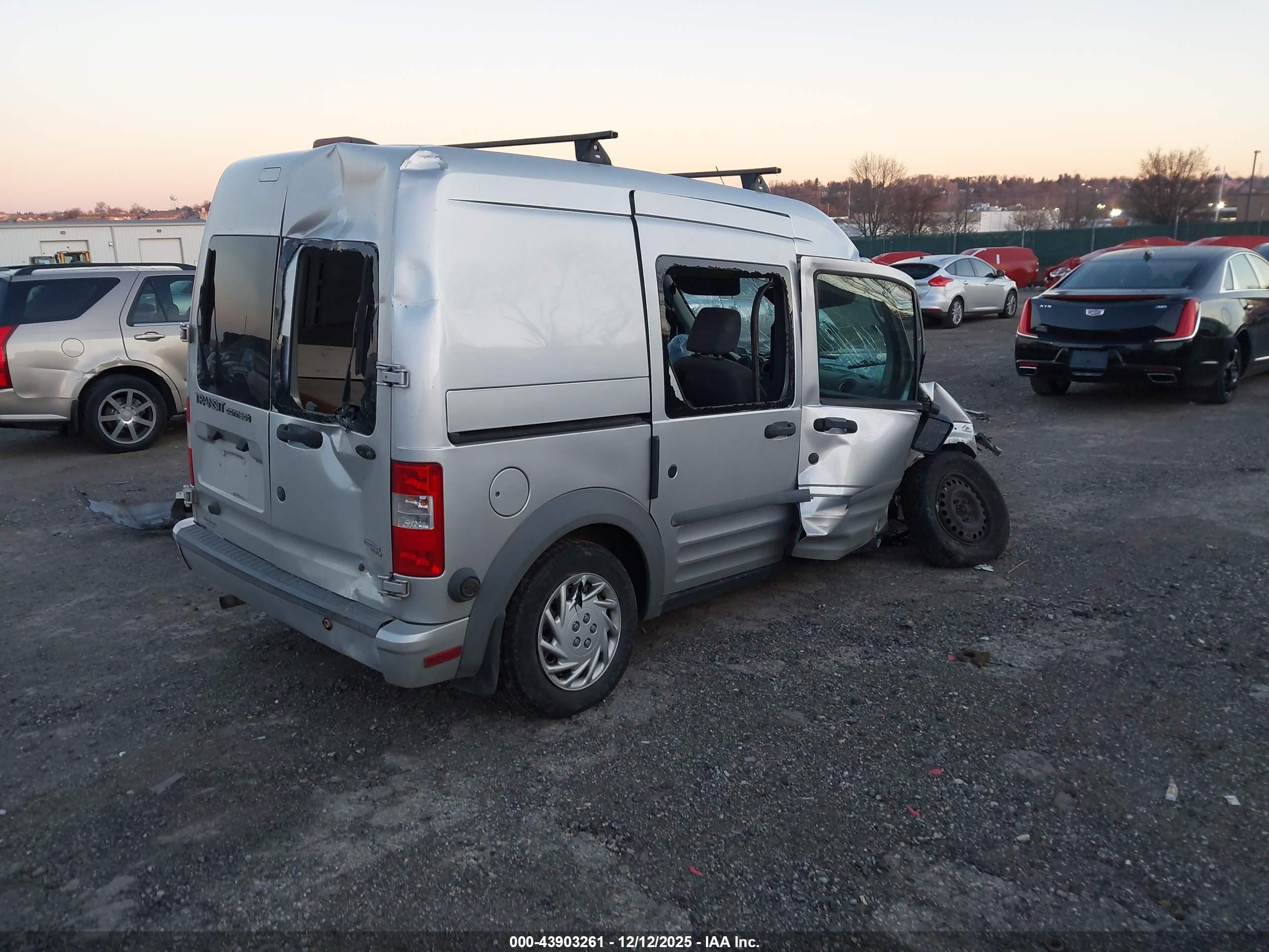 FORD TRANSIT image 4