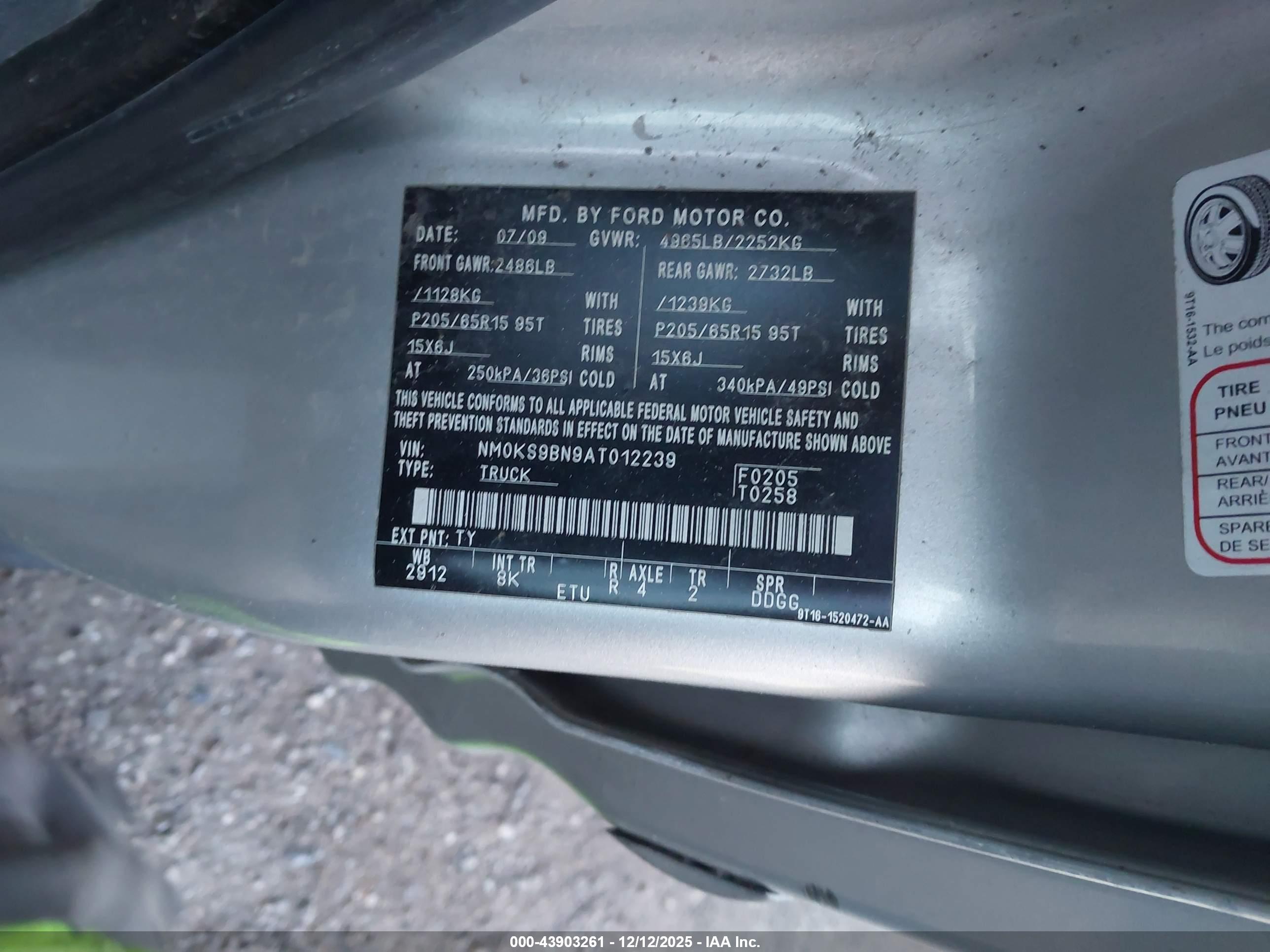 FORD TRANSIT image 9