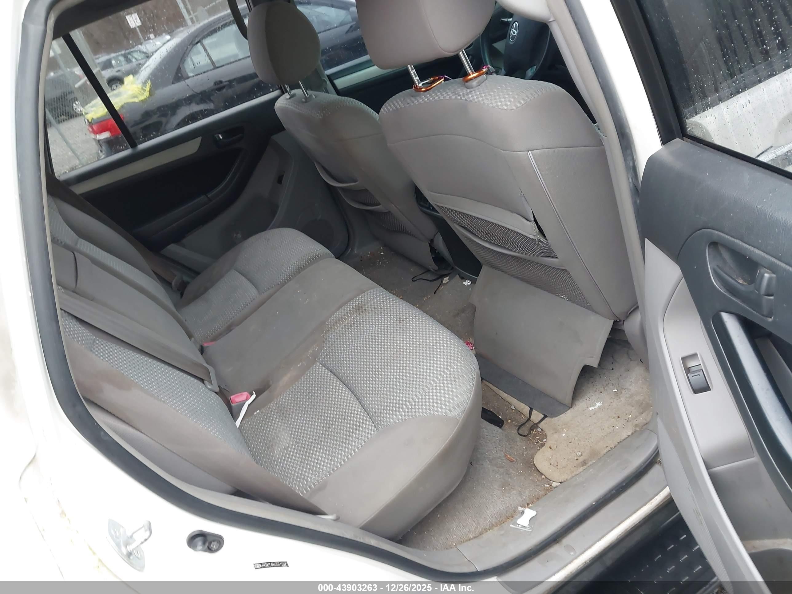 TOYOTA 4RUNNER image 8