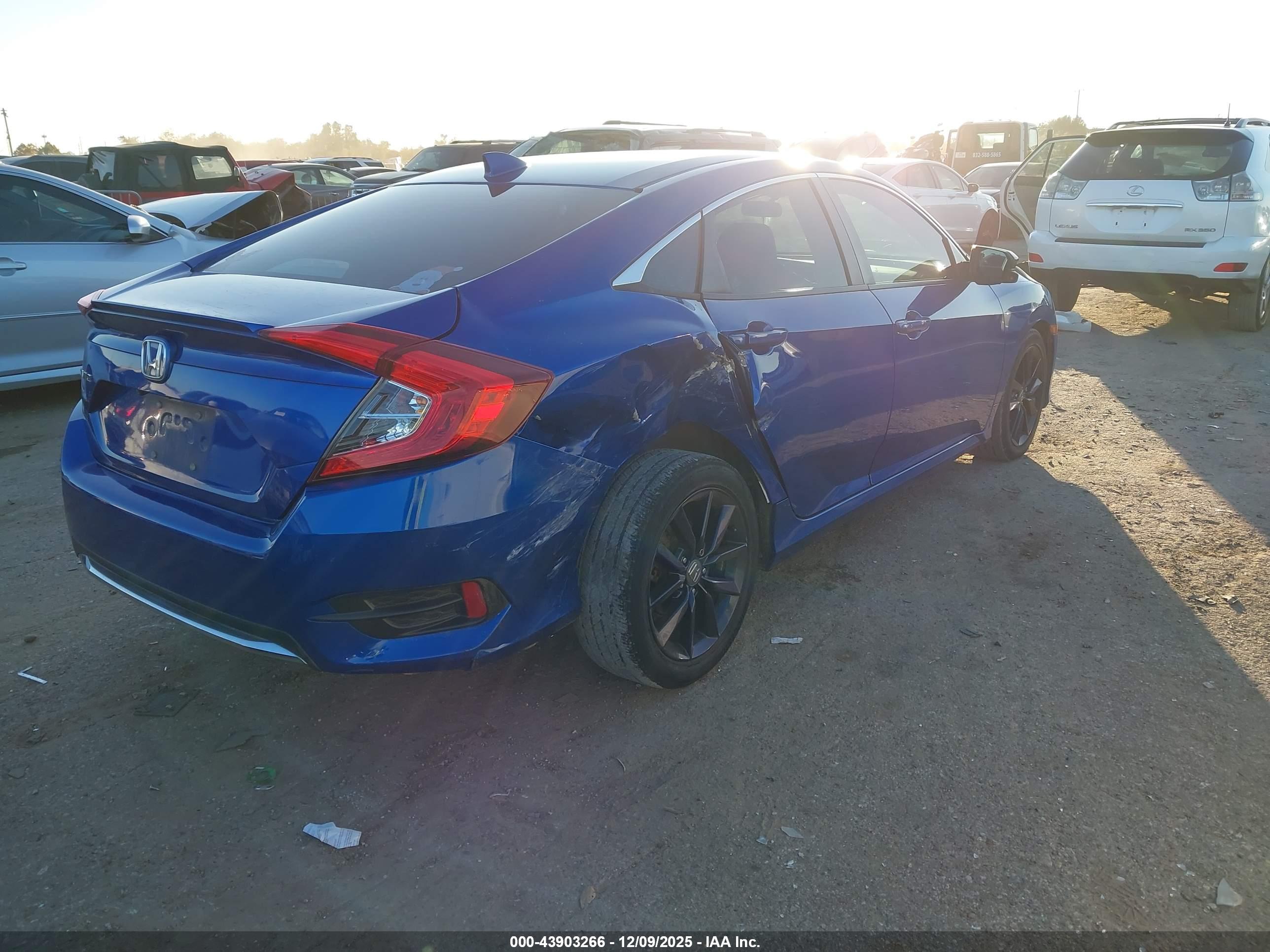 HONDA CIVIC image 4