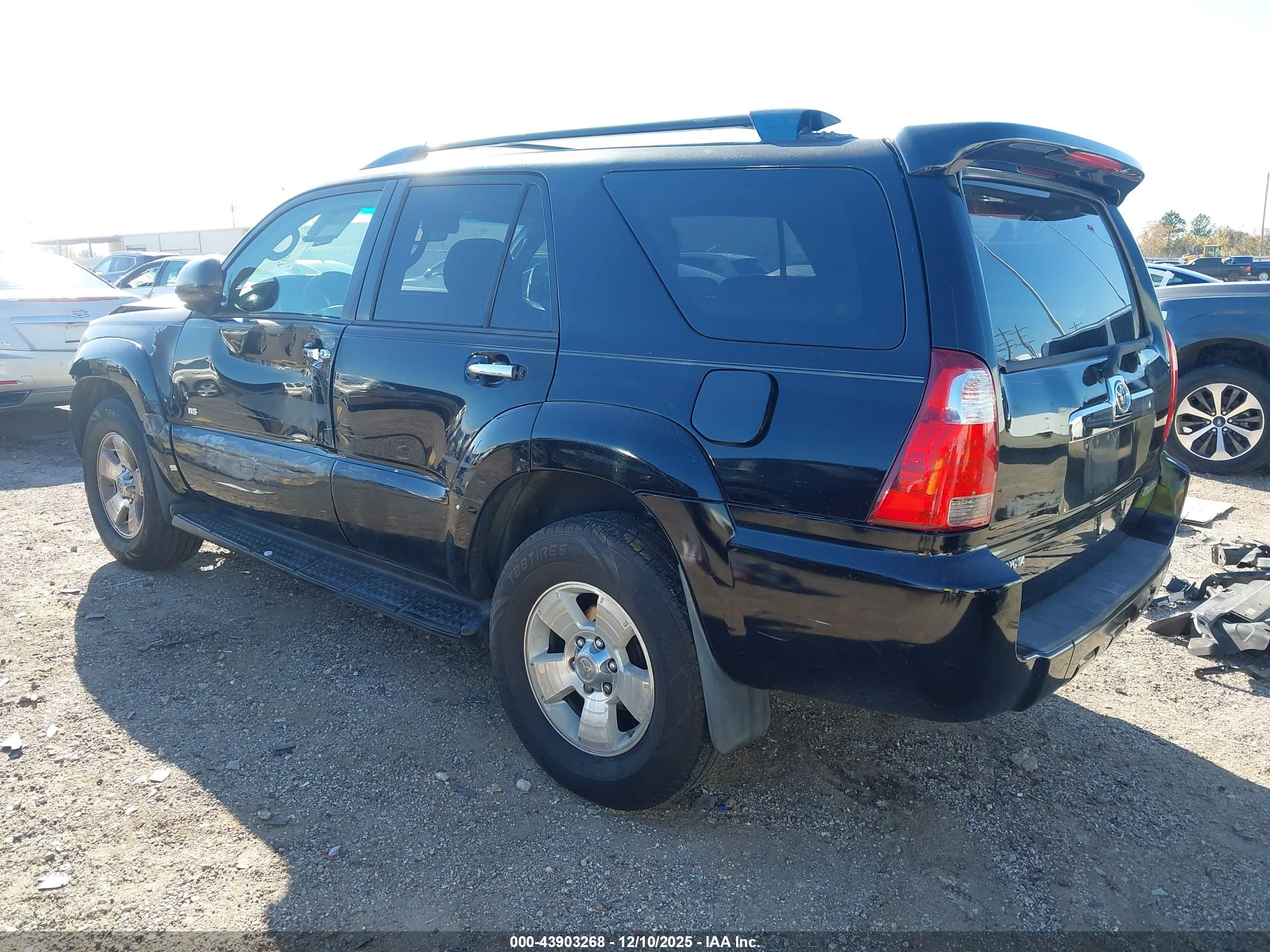 TOYOTA 4RUNNER image 3