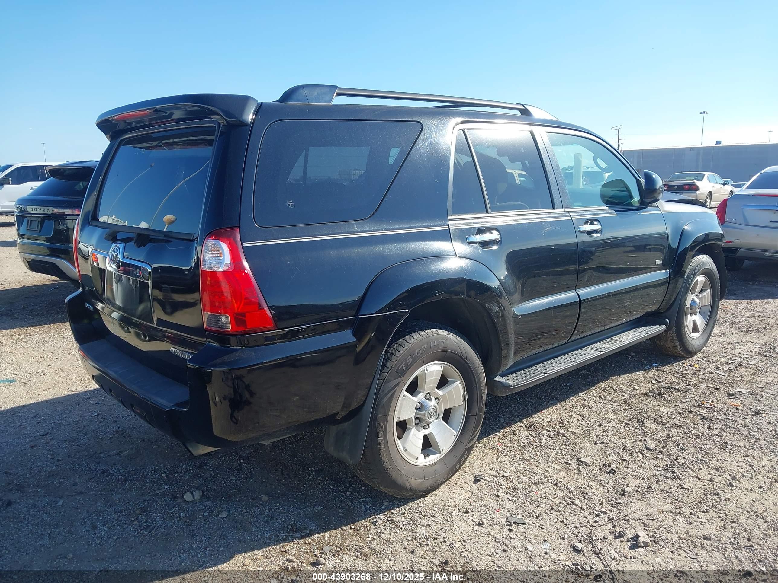 TOYOTA 4RUNNER image 4