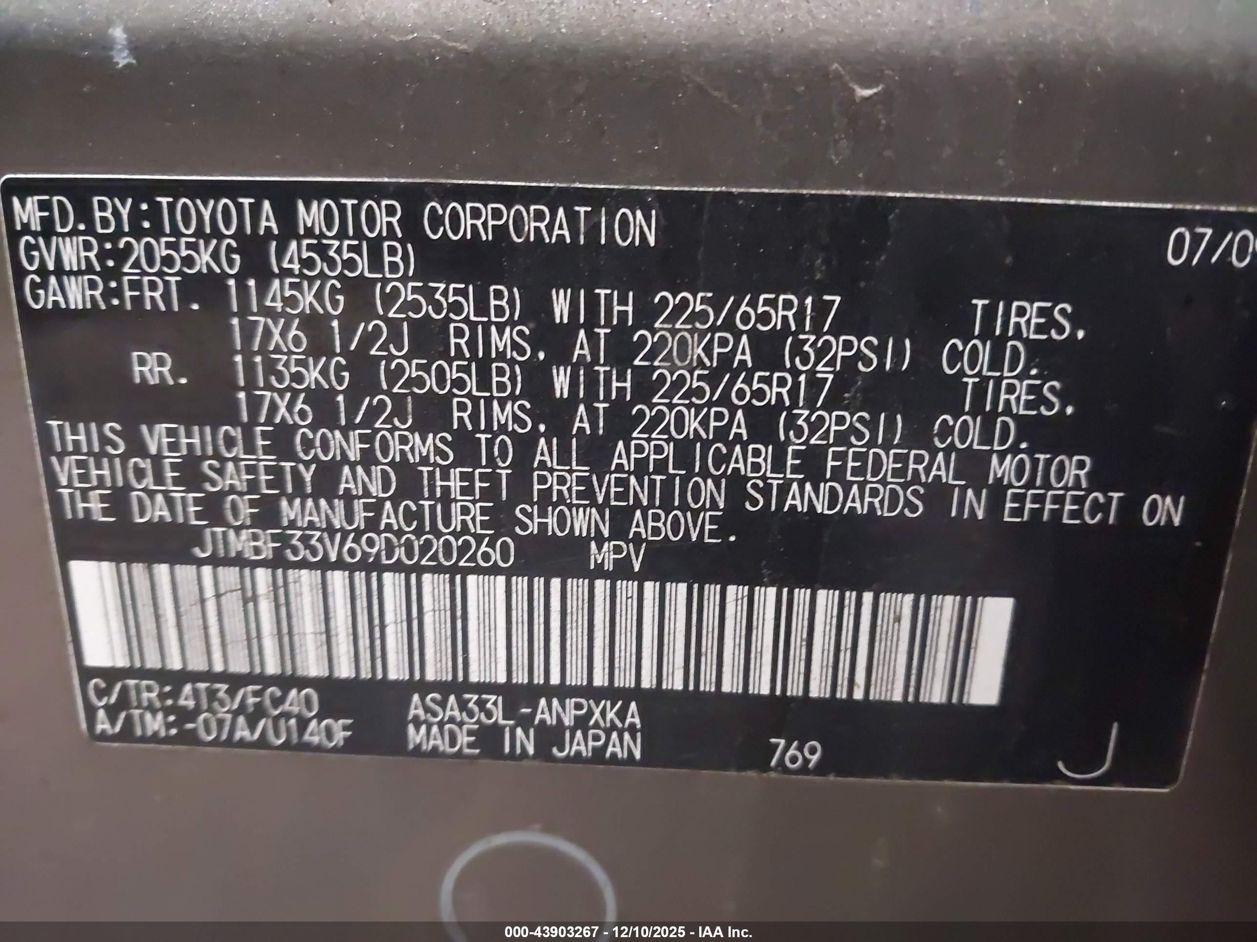 TOYOTA RAV4 image 9