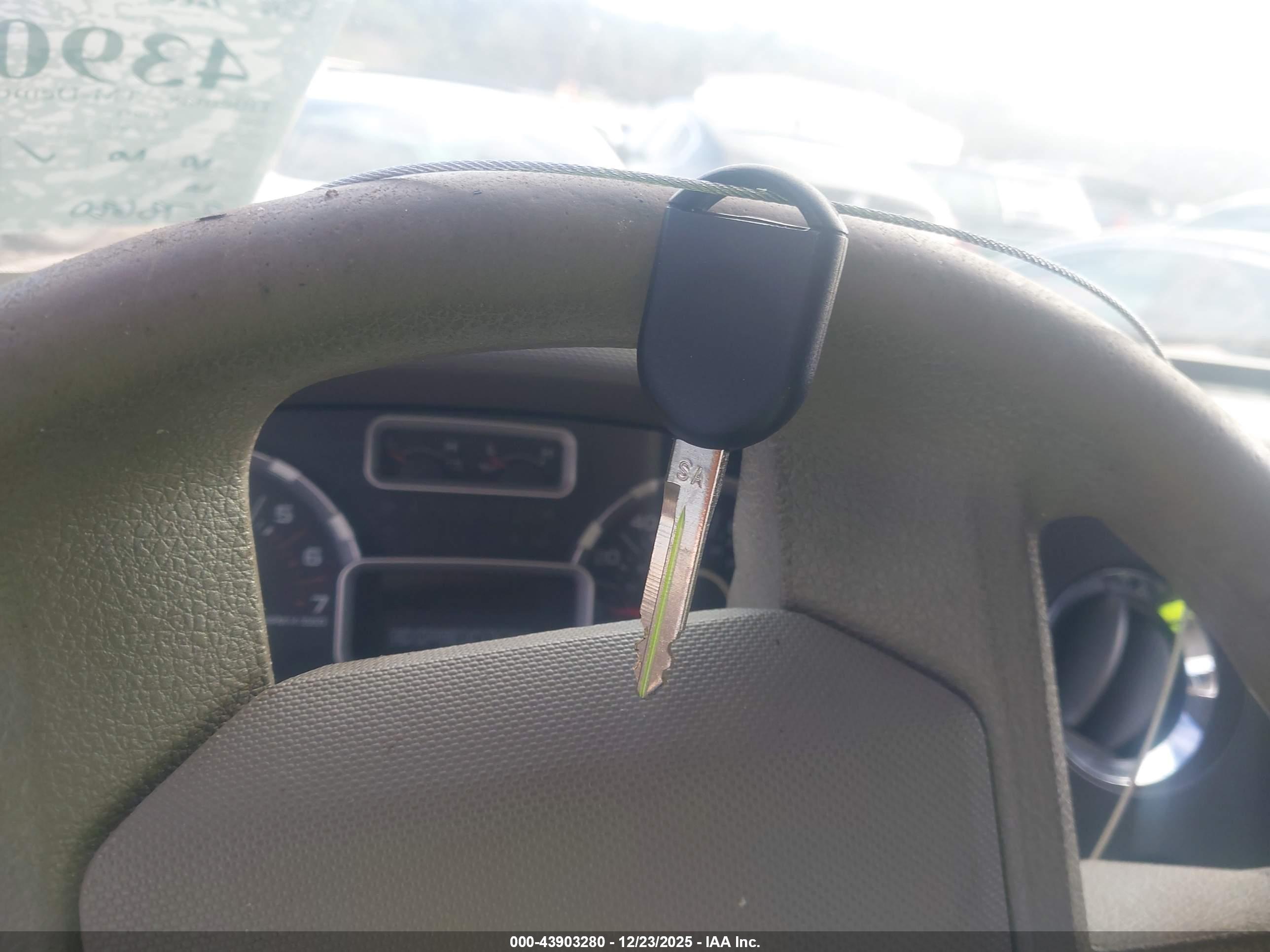 FORD EXPEDITION image 11