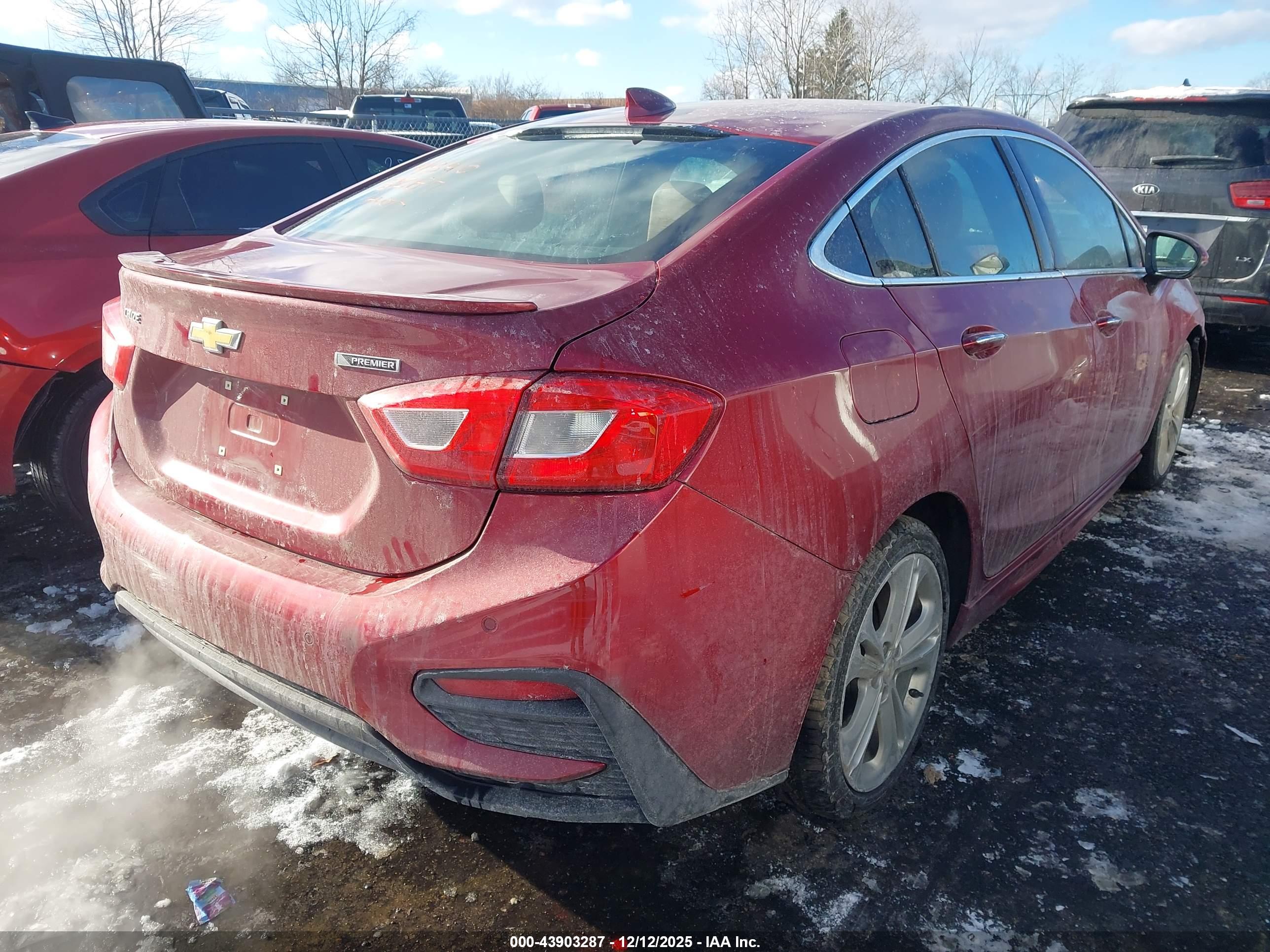 CHEVROLET CRUZE image 4