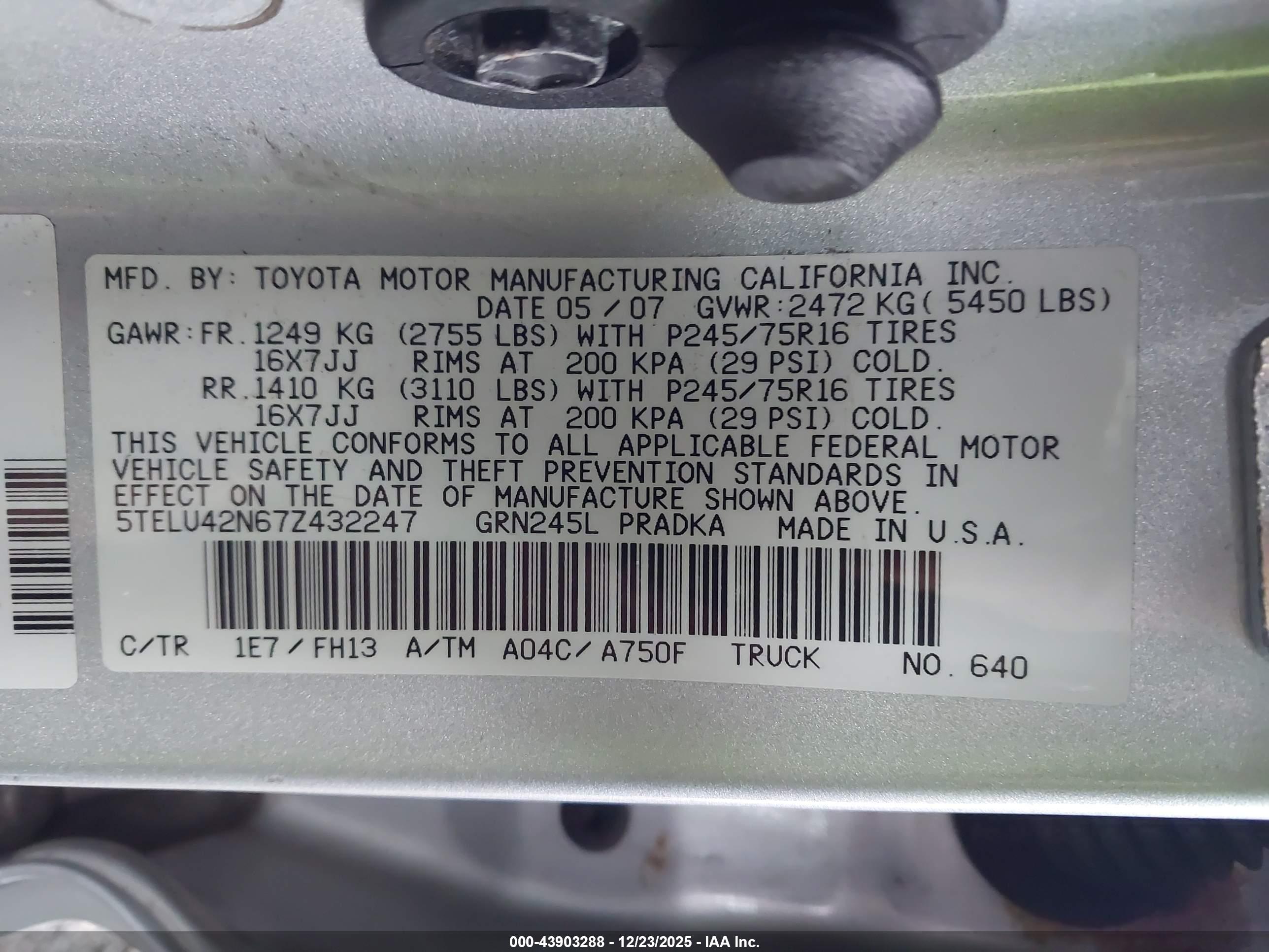 TOYOTA TACOMA image 9