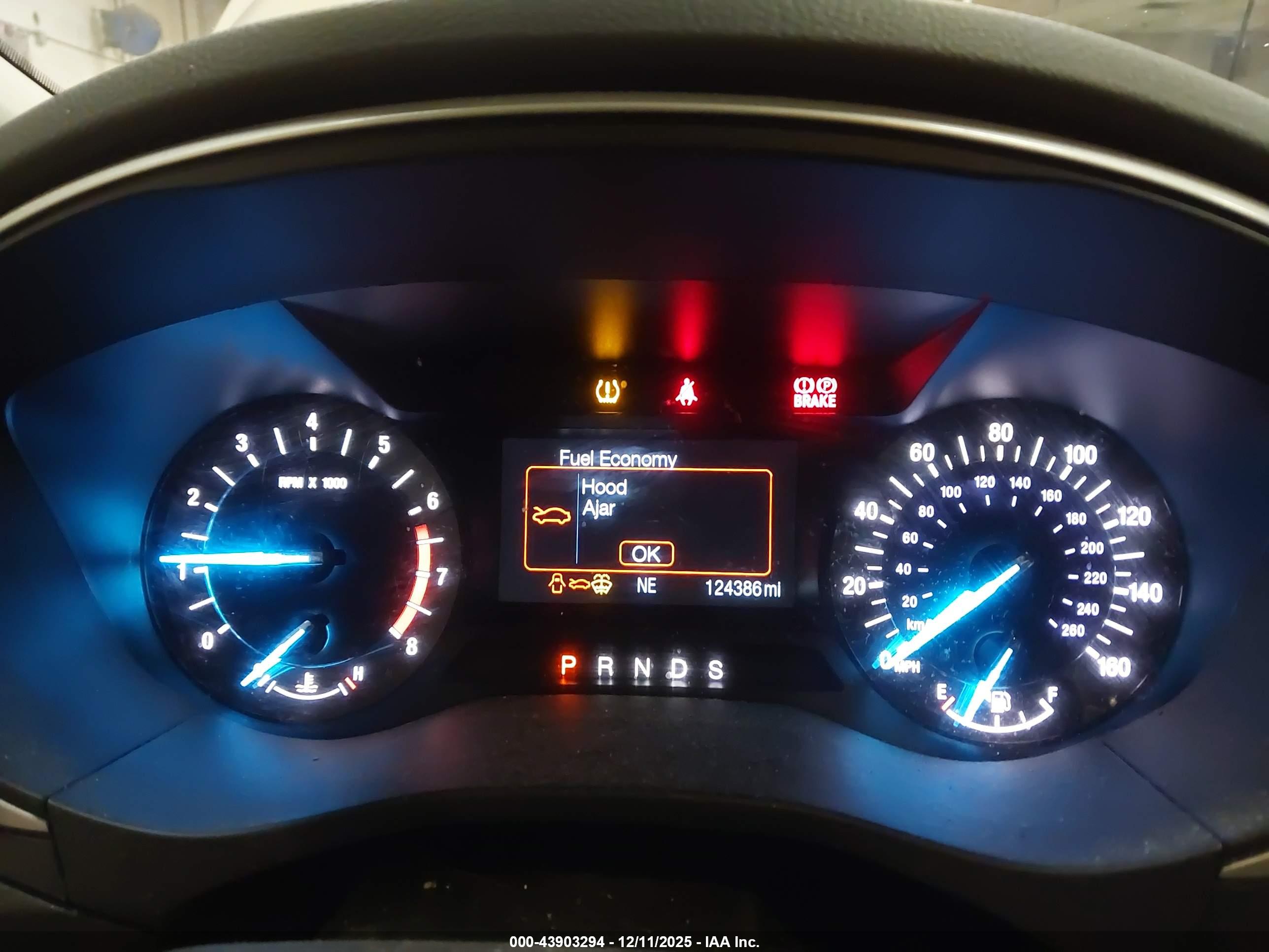 FORD FUSION image 7