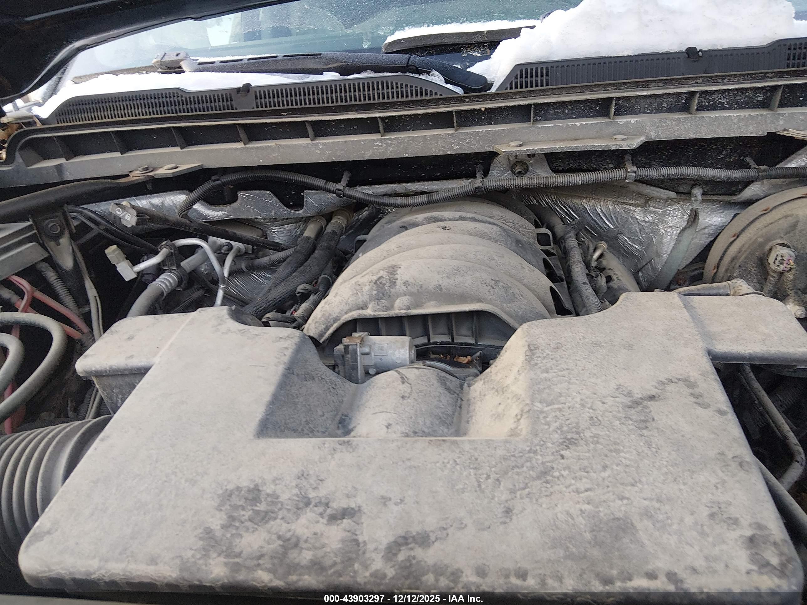 CHEVROLET SILVERADO image 10