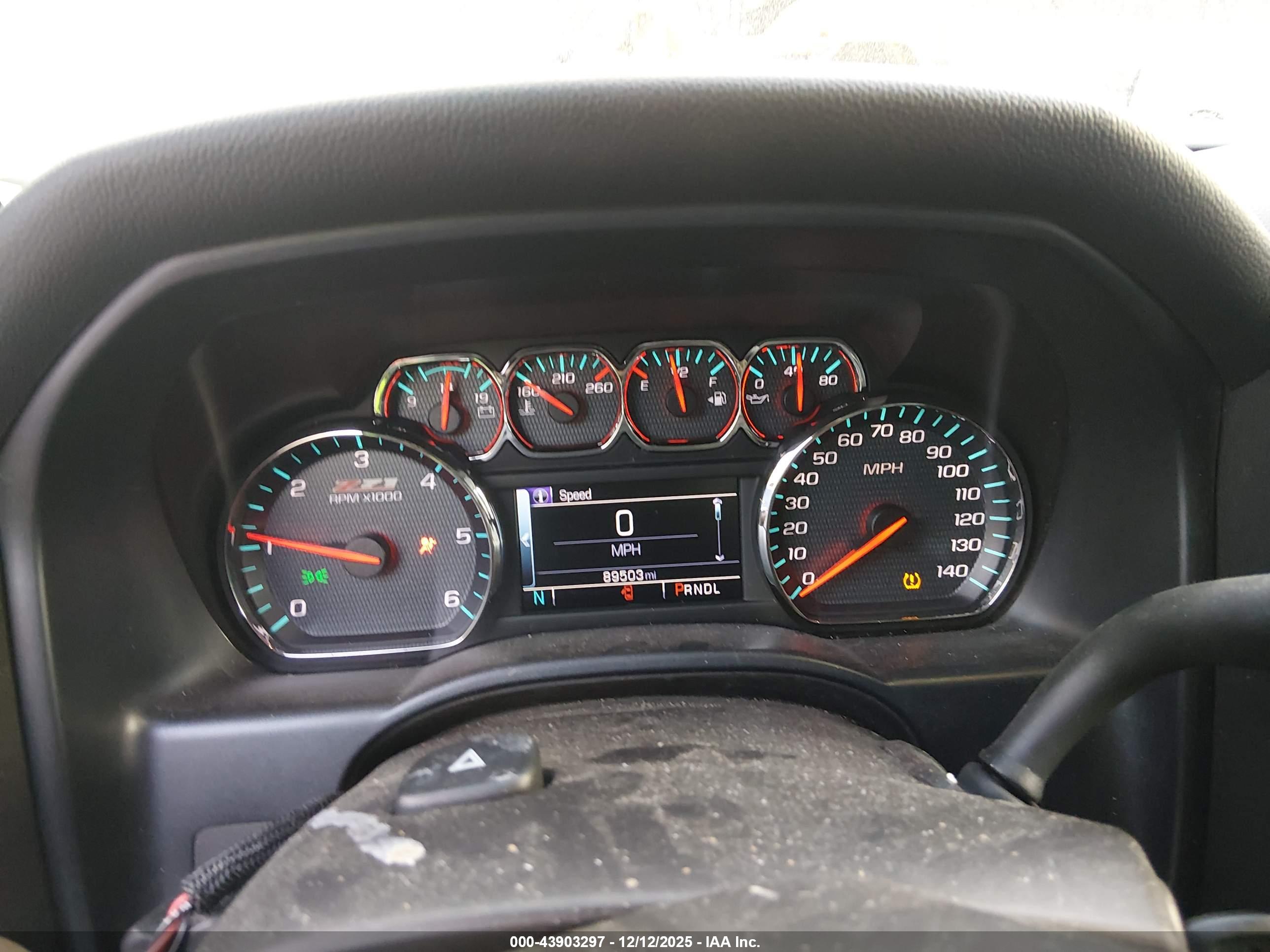 CHEVROLET SILVERADO image 7