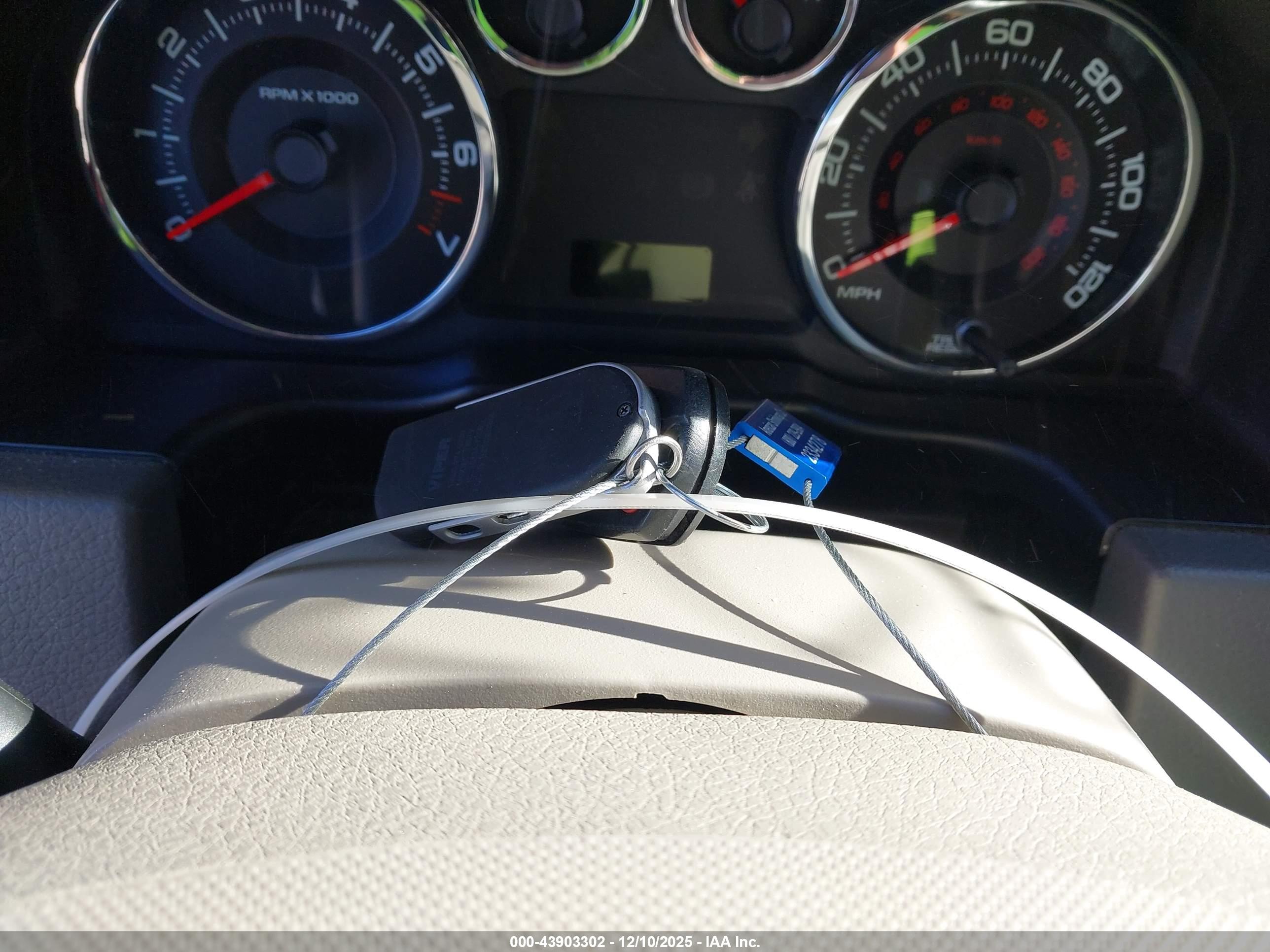 FORD EDGE image 11