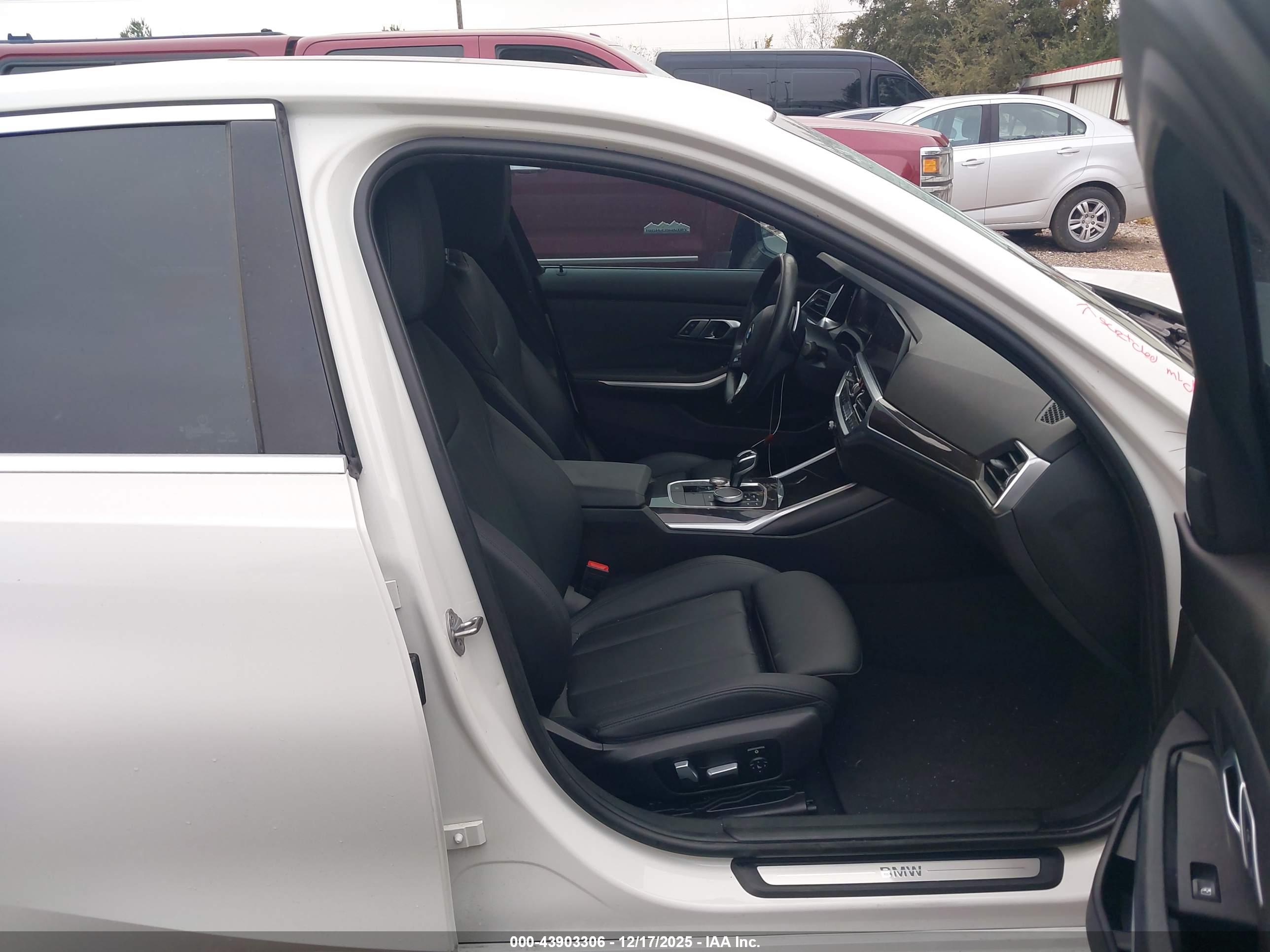 BMW 330I image 5