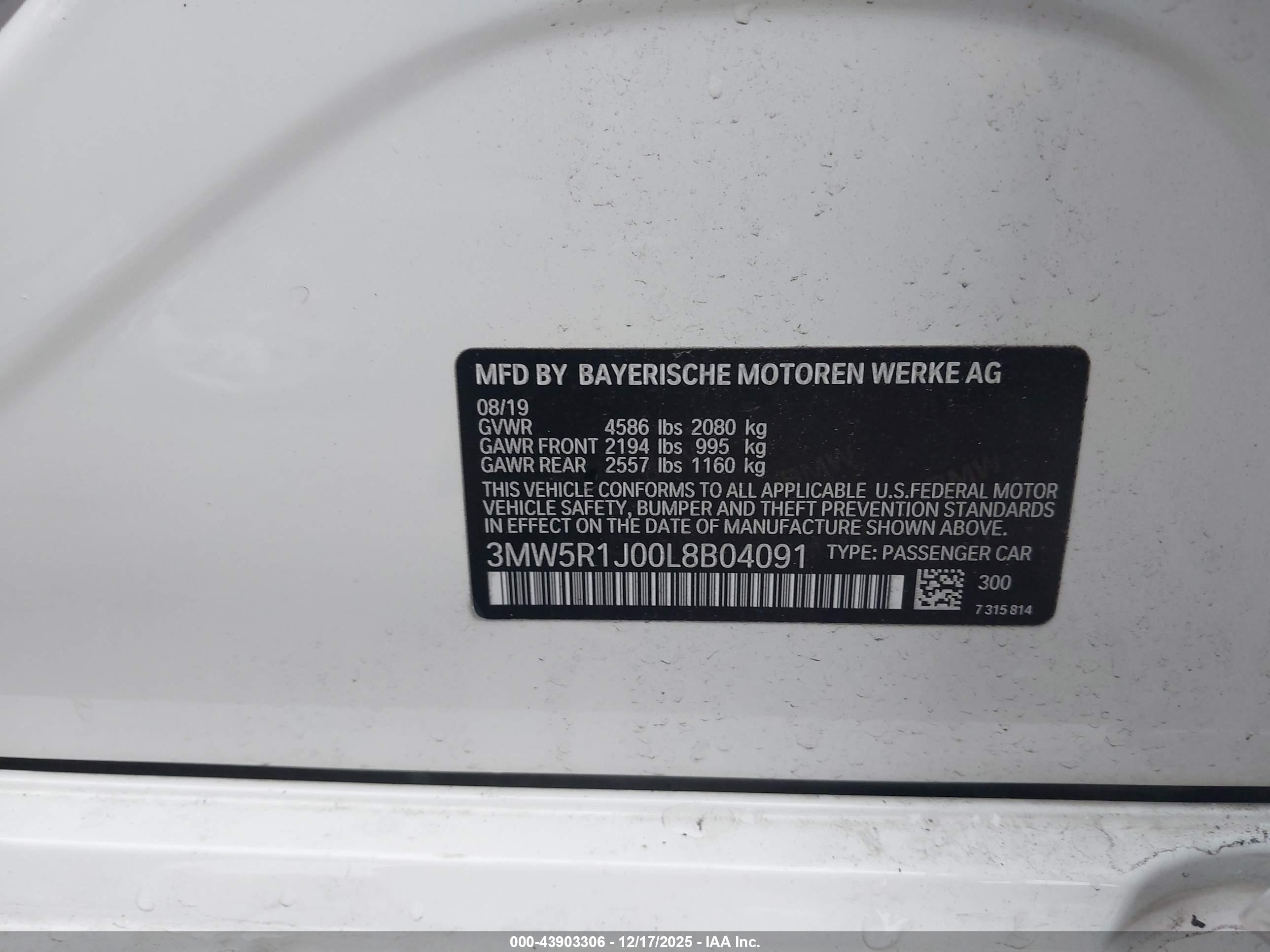 BMW 330I image 9