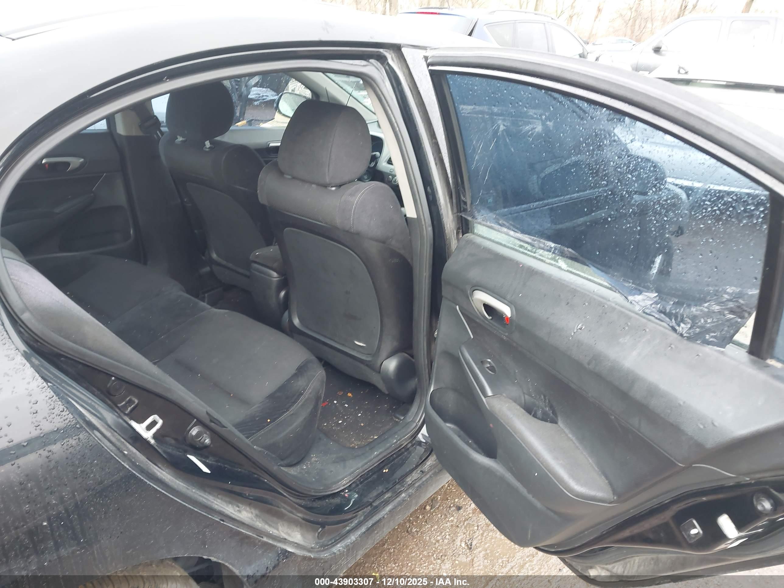 HONDA CIVIC image 8