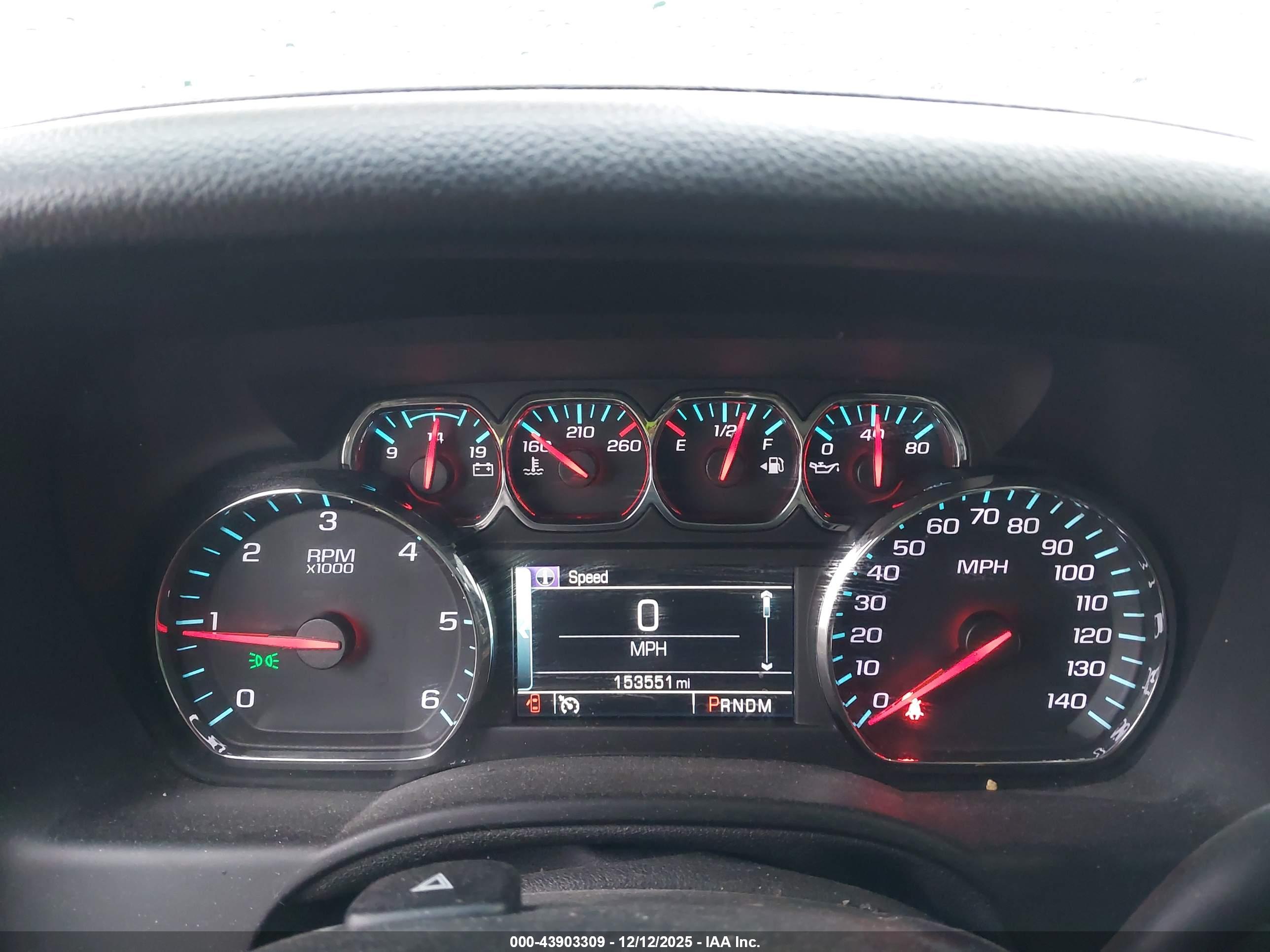 CHEVROLET TAHOE image 7