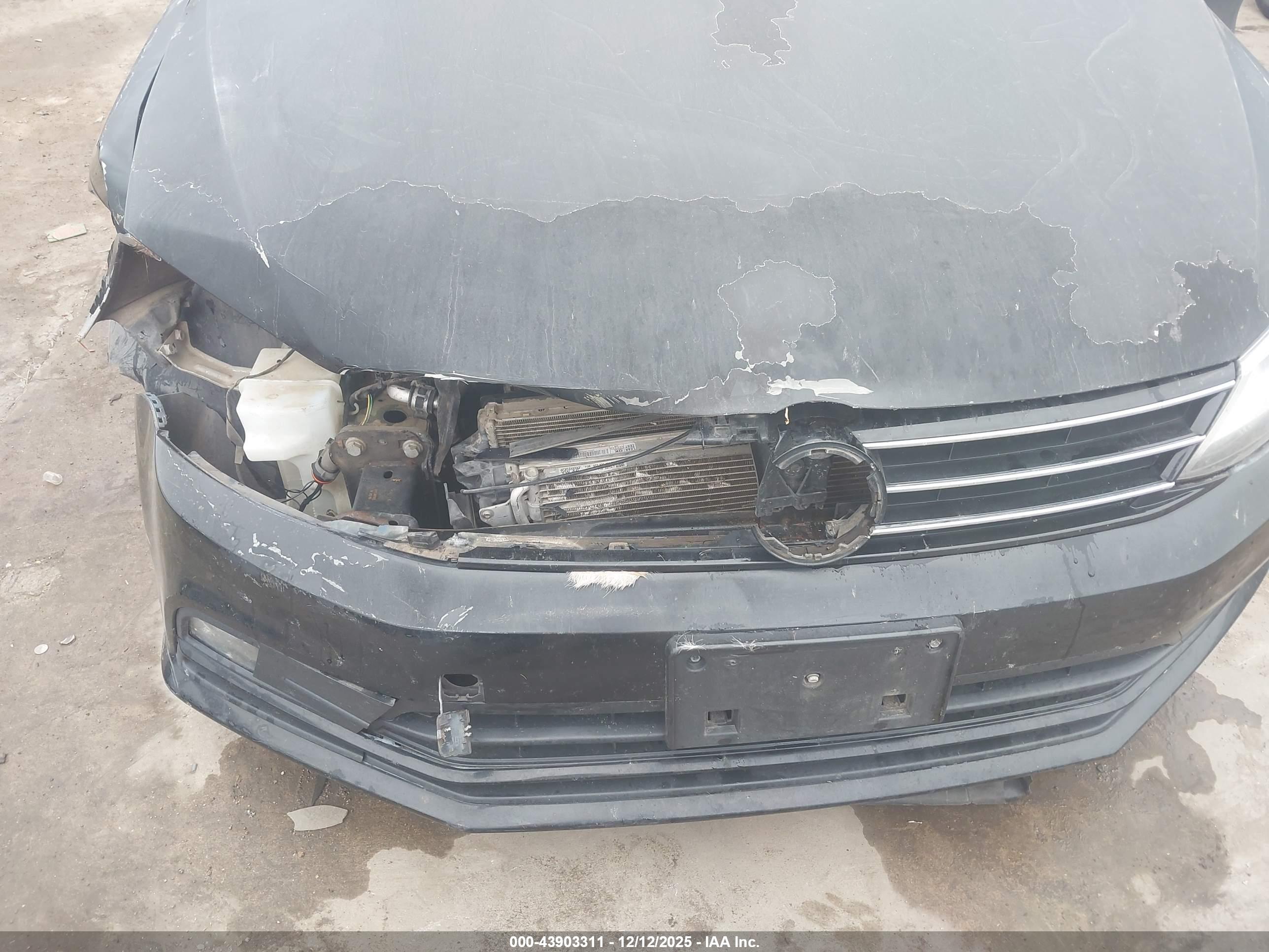 VOLKSWAGEN JETTA image 6