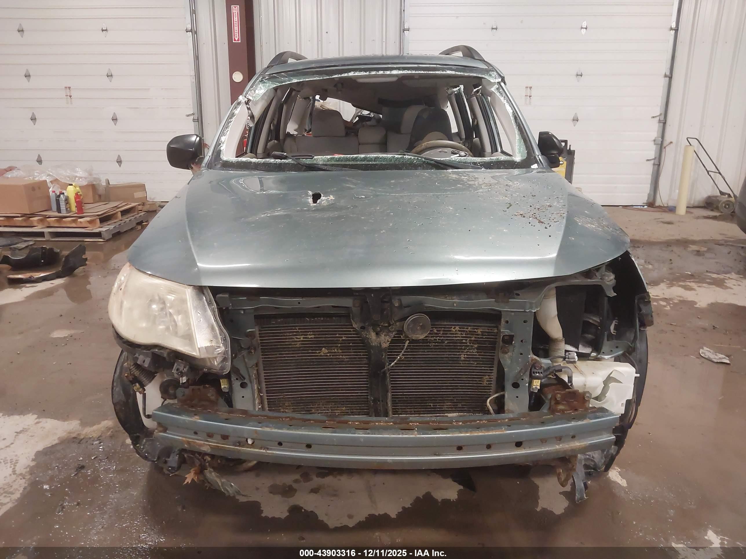 SUBARU FORESTER image 6