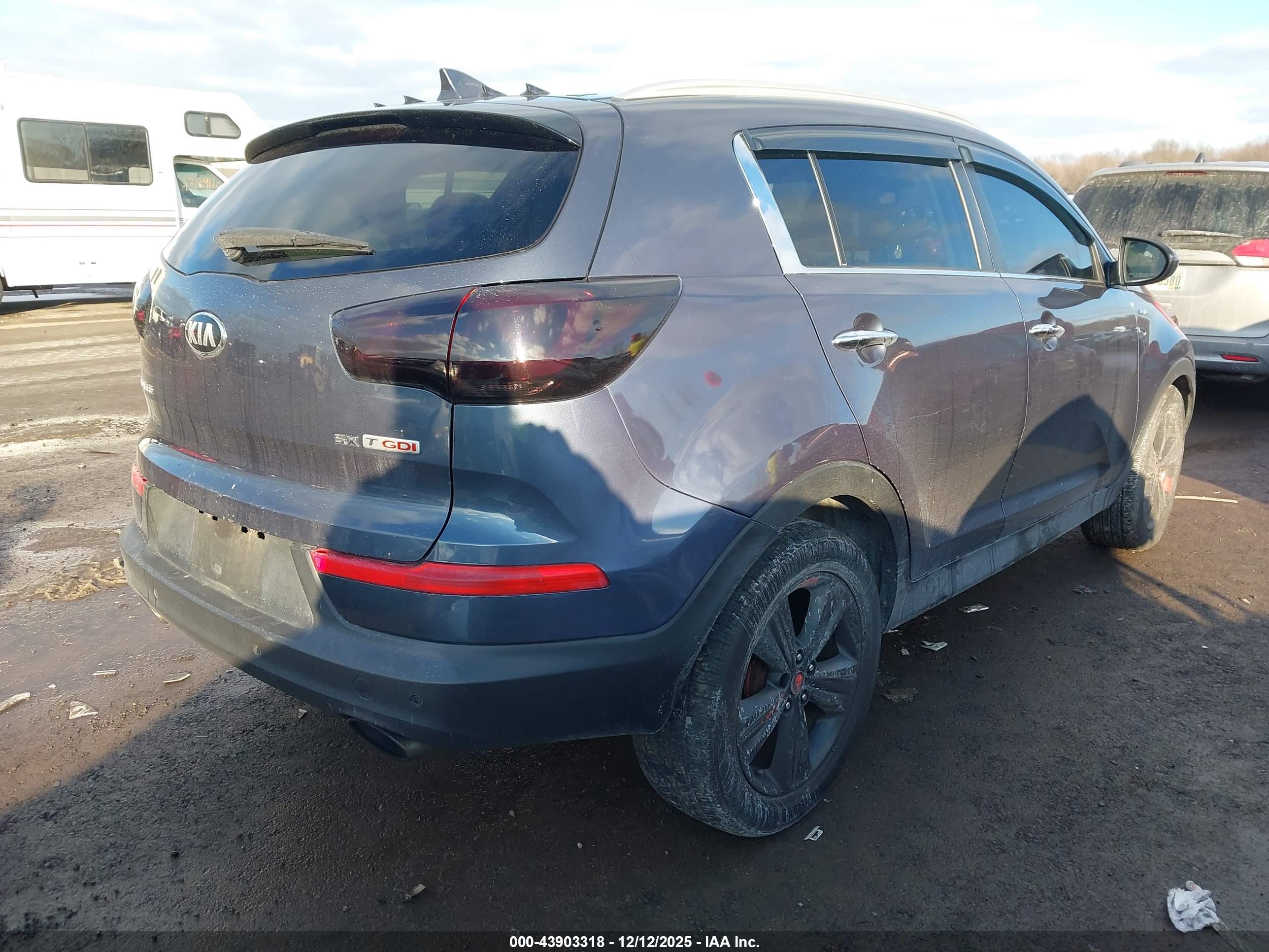 KIA SPORTAGE image 4