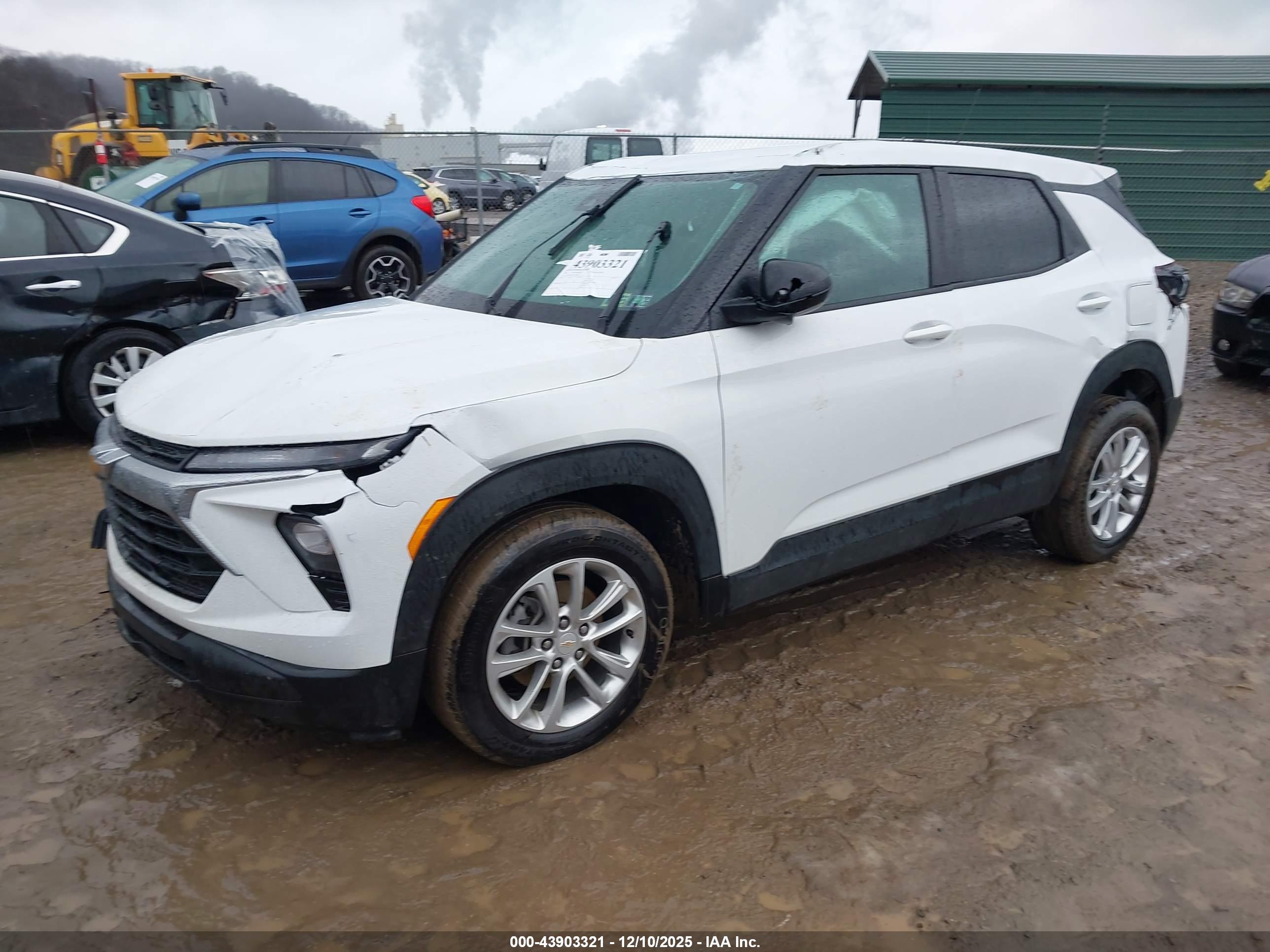 CHEVROLET TRAILBLAZER image 2