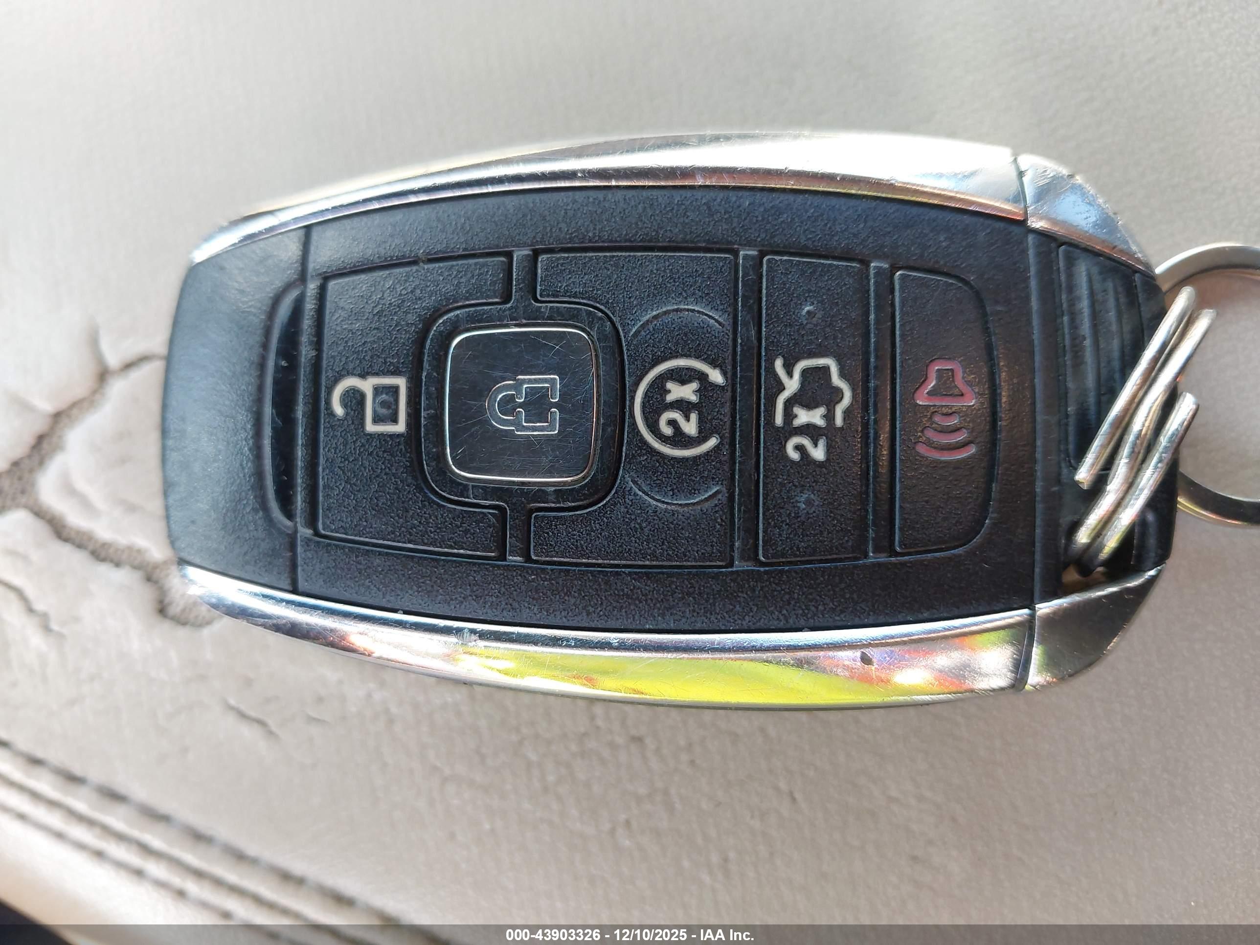 LINCOLN MKC image 11