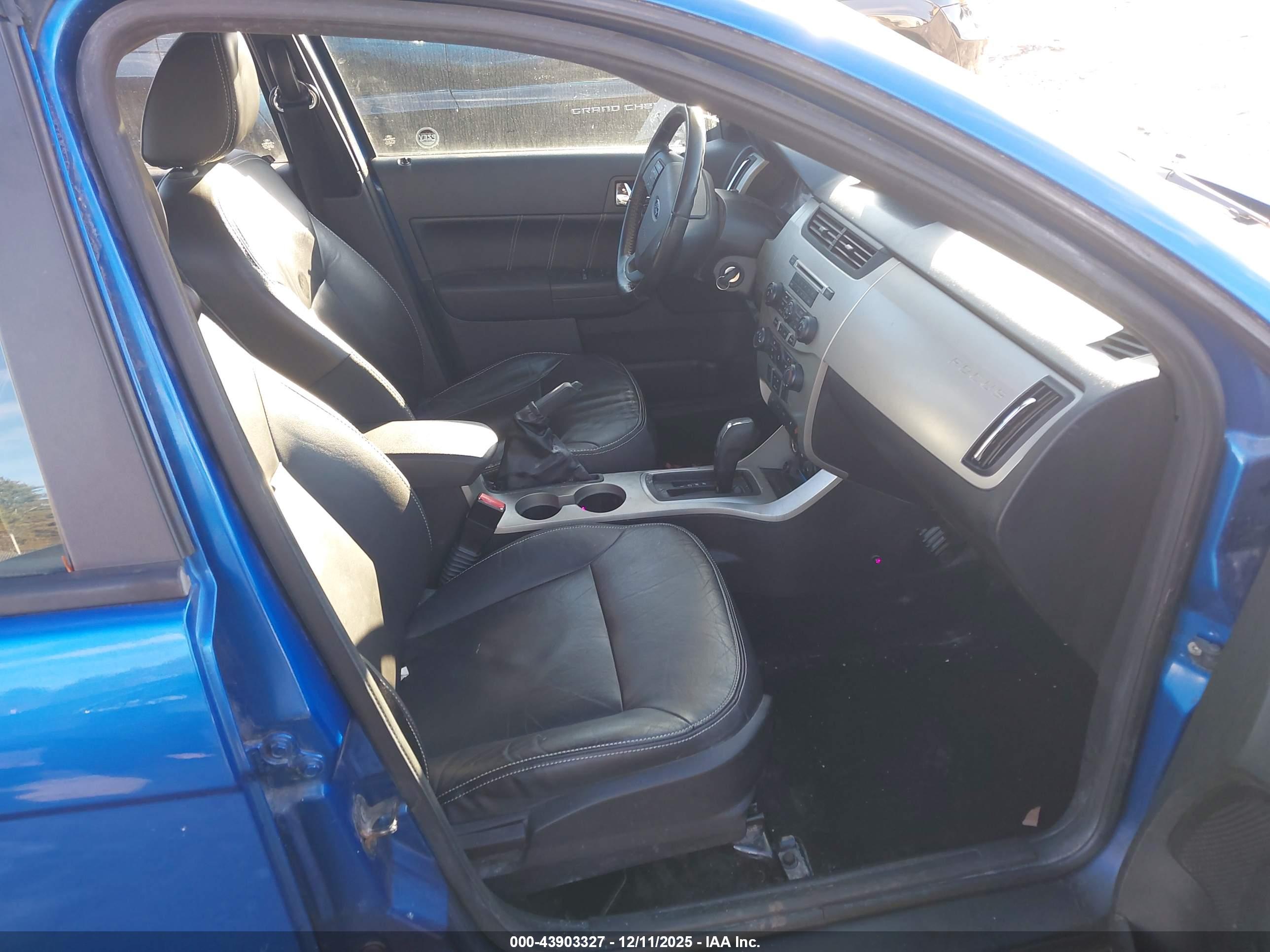 FORD FOCUS image 5