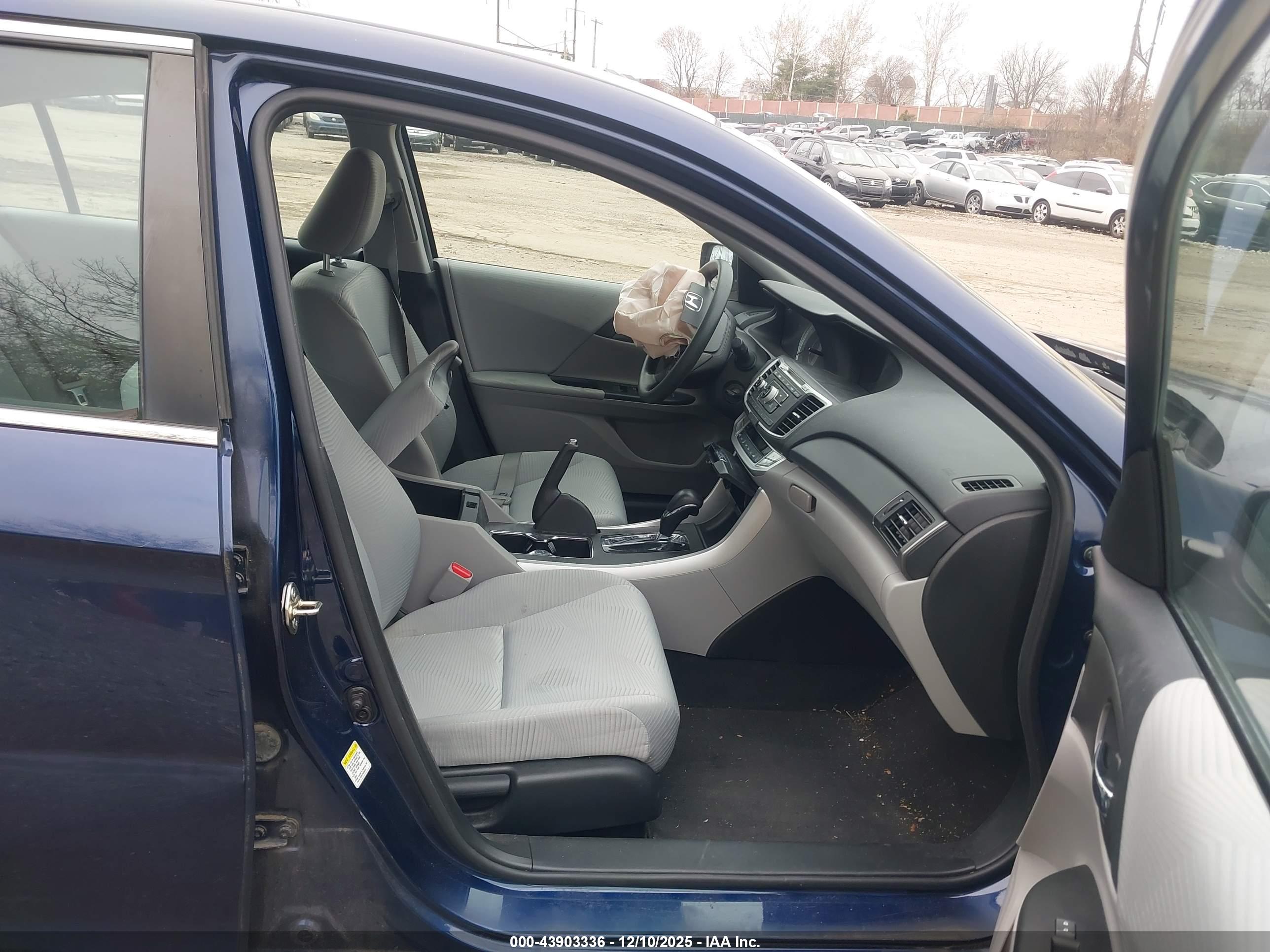 HONDA ACCORD image 5