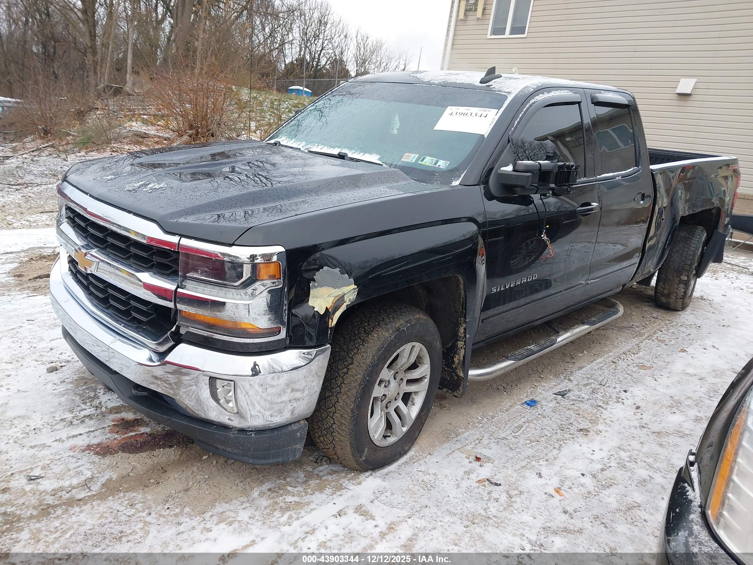 CHEVROLET SILVERADO image 2