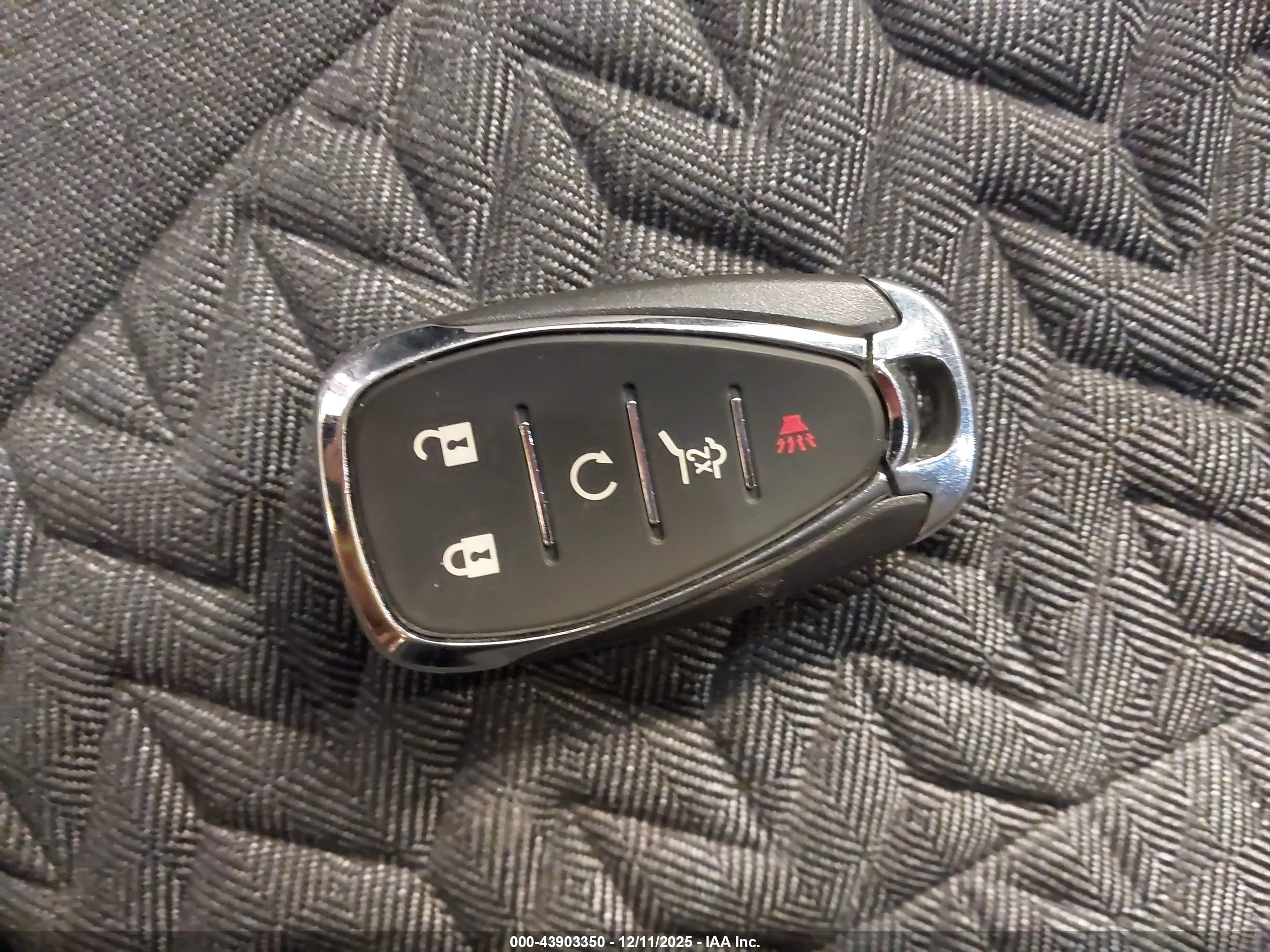 CHEVROLET EQUINOX image 11