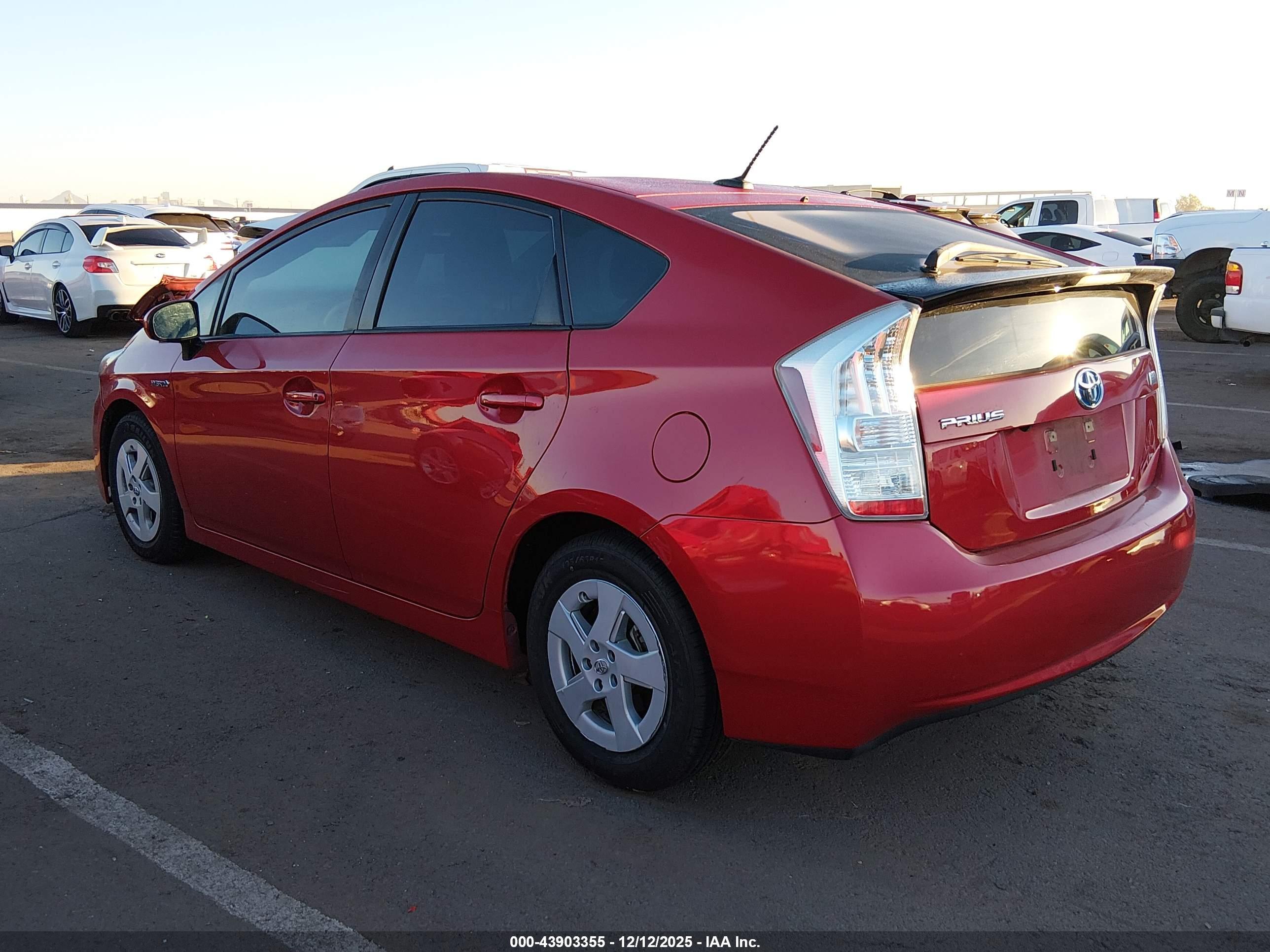 TOYOTA PRIUS image 3