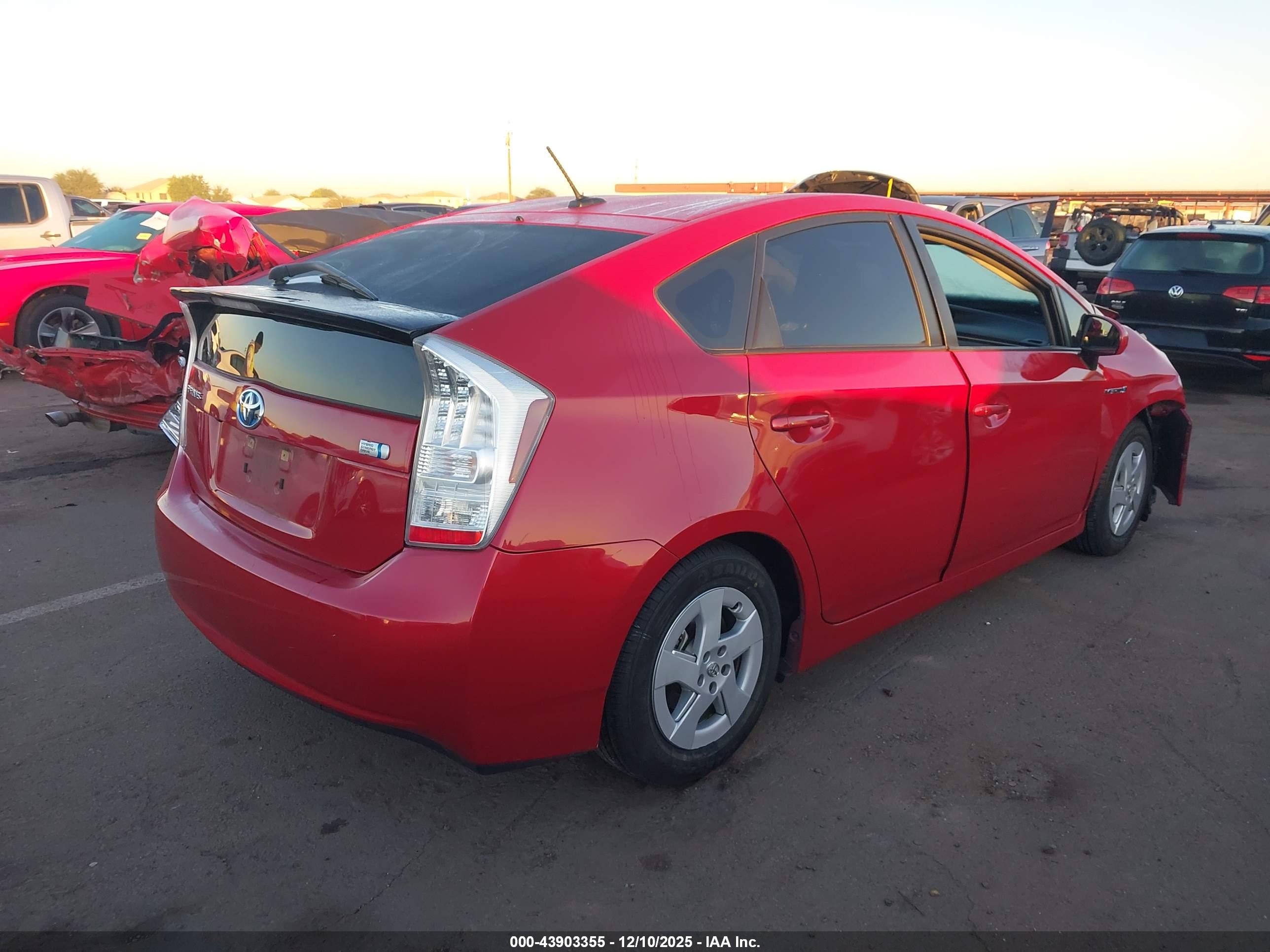 TOYOTA PRIUS image 4