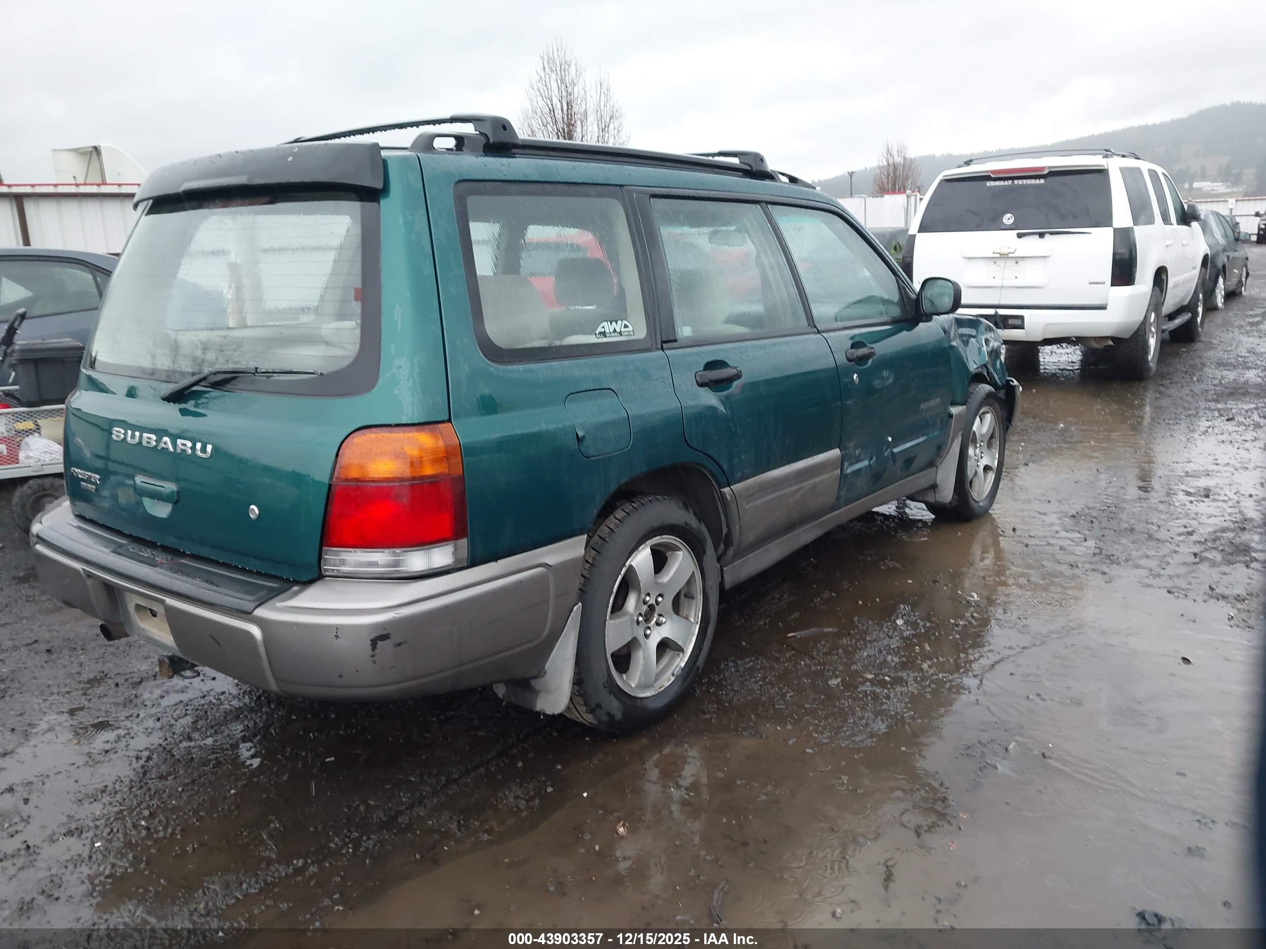 SUBARU FORESTER image 4