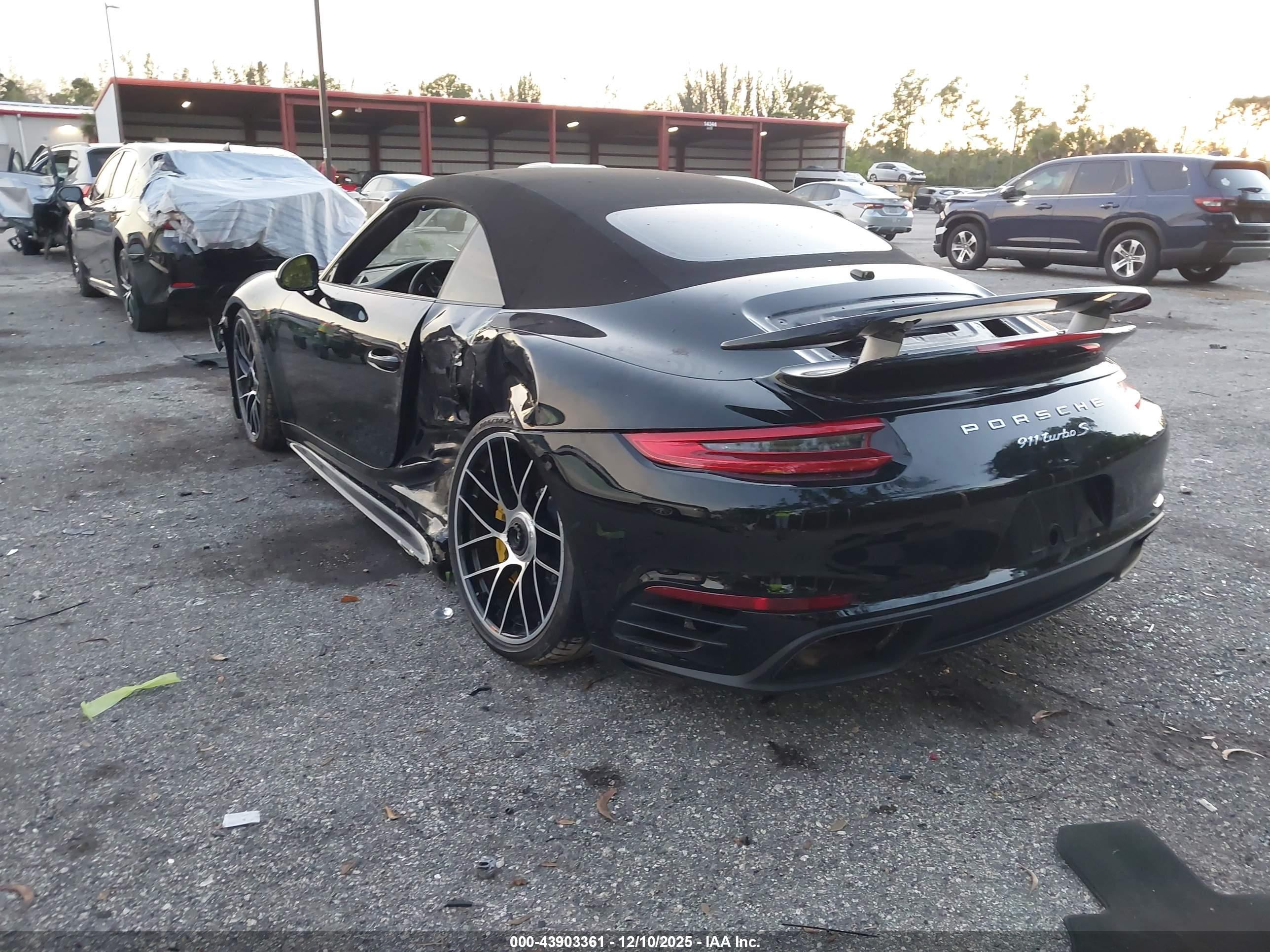 PORSCHE 911 image 3