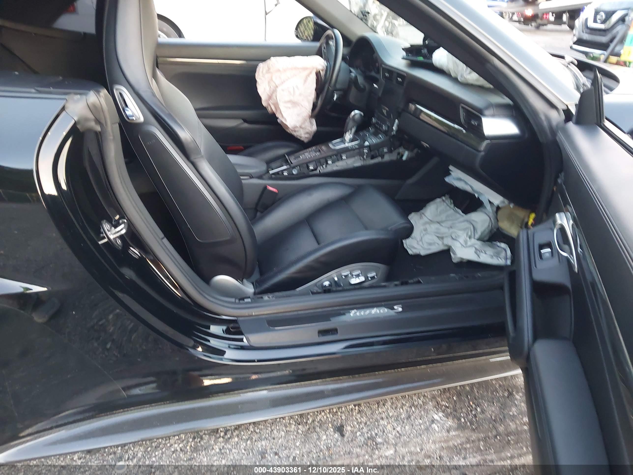PORSCHE 911 image 5