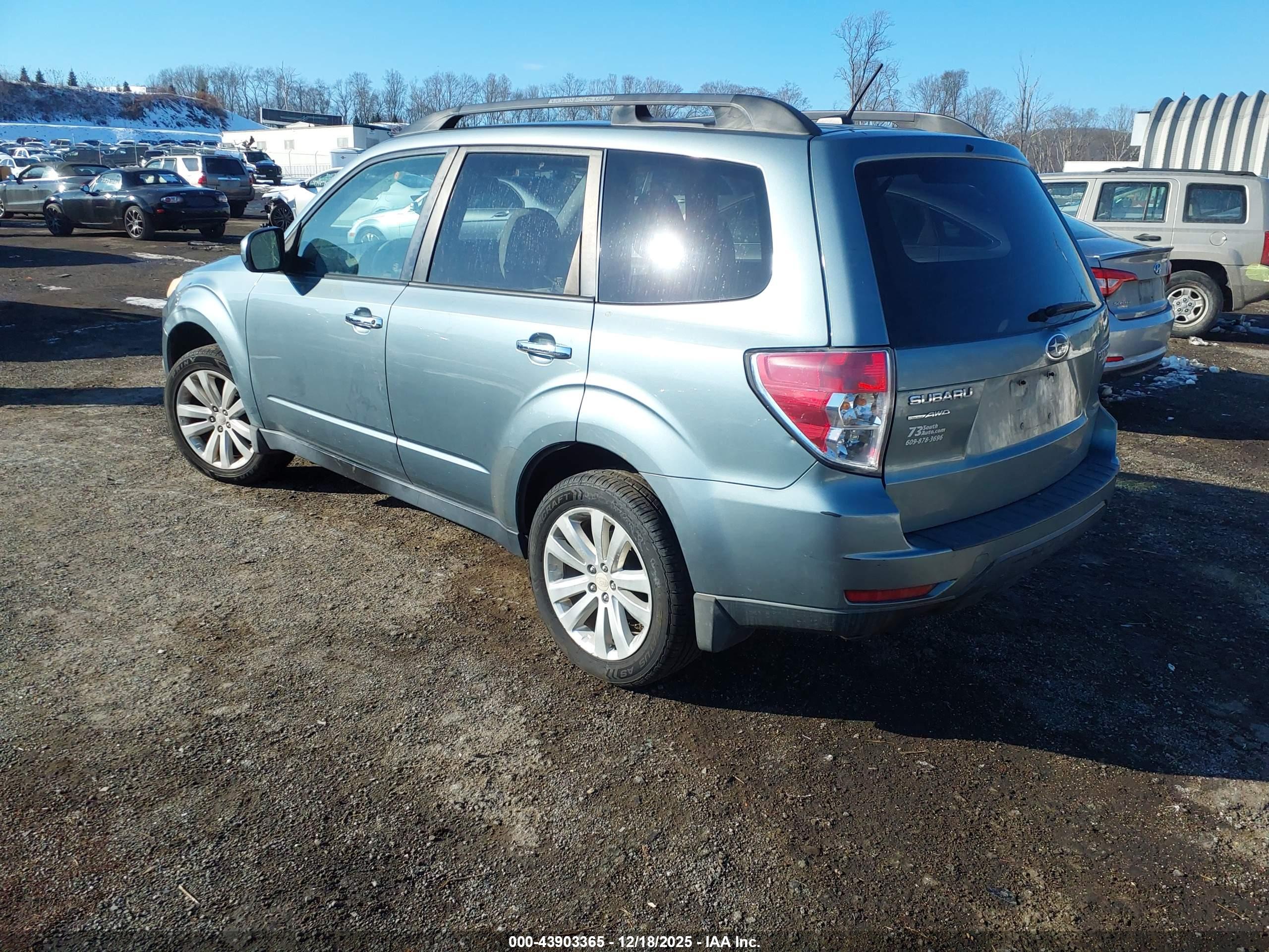 SUBARU FORESTER image 3