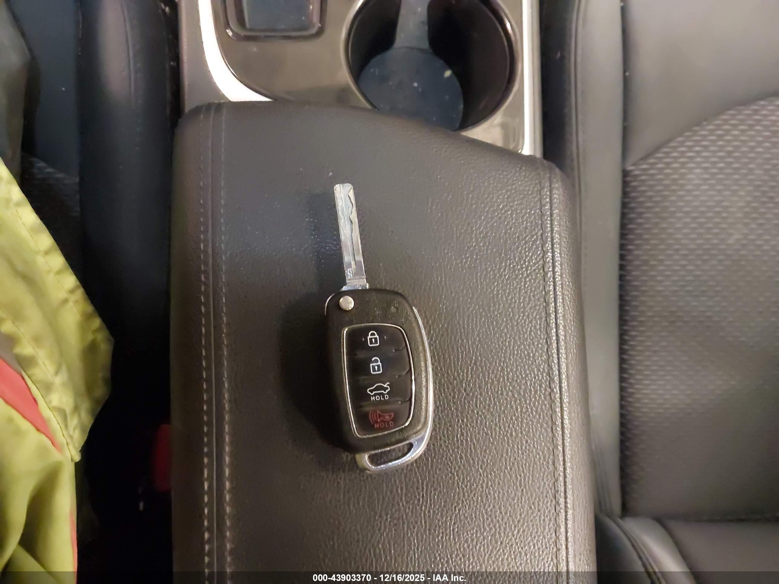 HYUNDAI SONATA image 11
