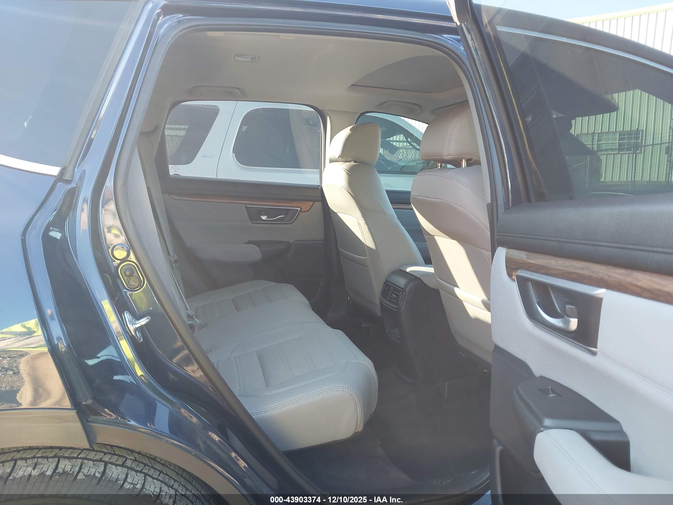 HONDA CR-V image 8