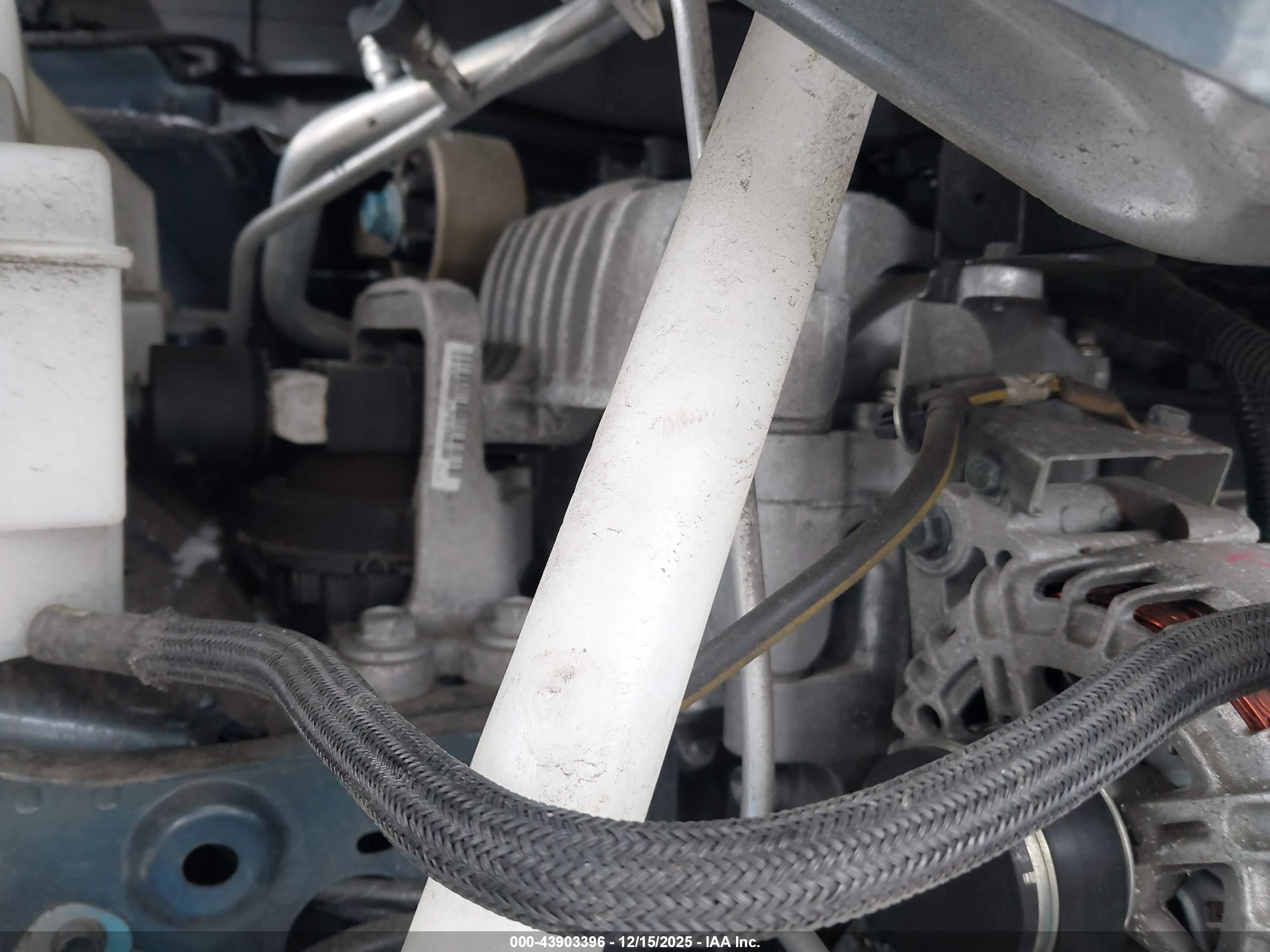 NISSAN ROGUE image 10