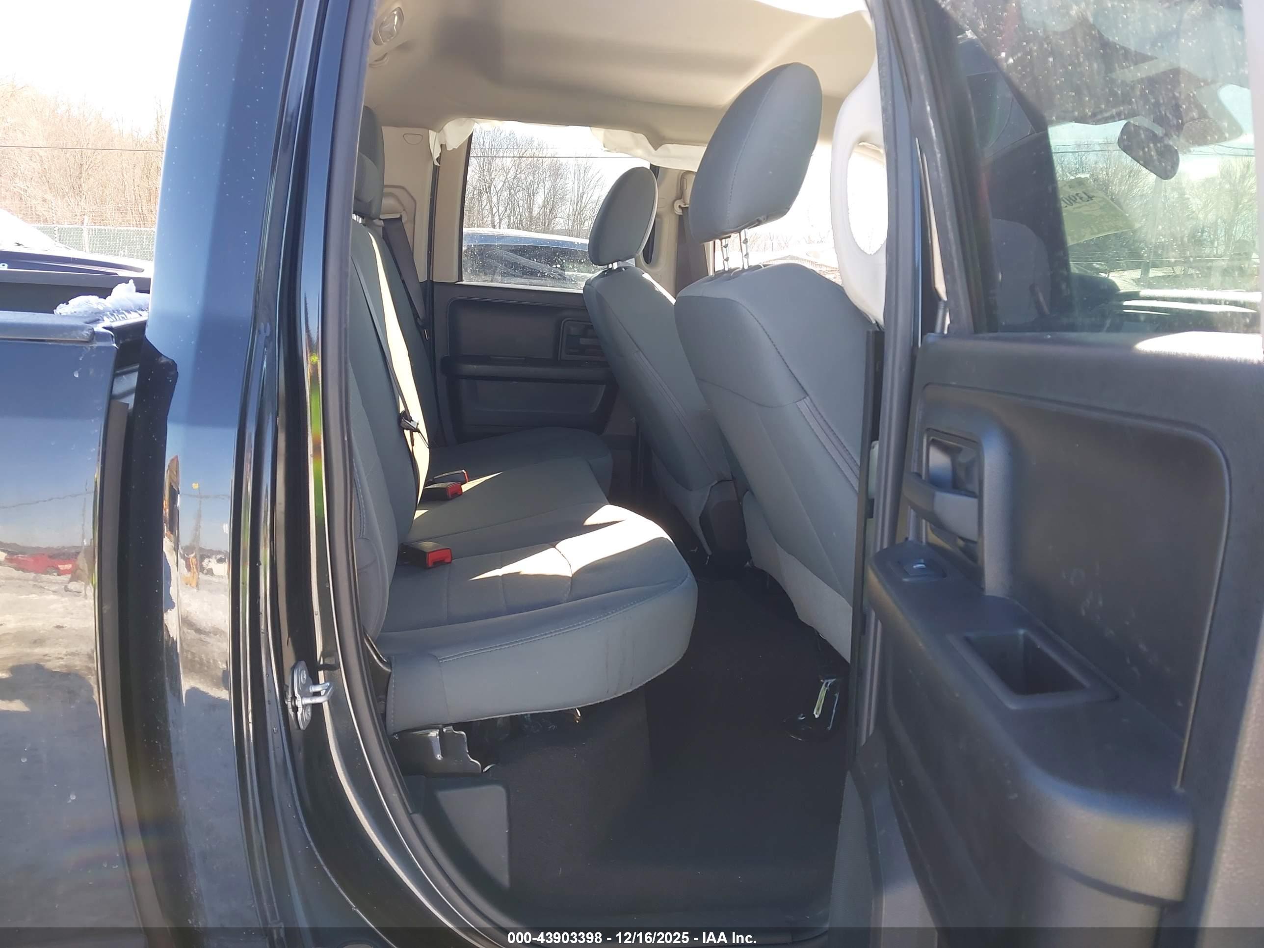 RAM 1500 image 8