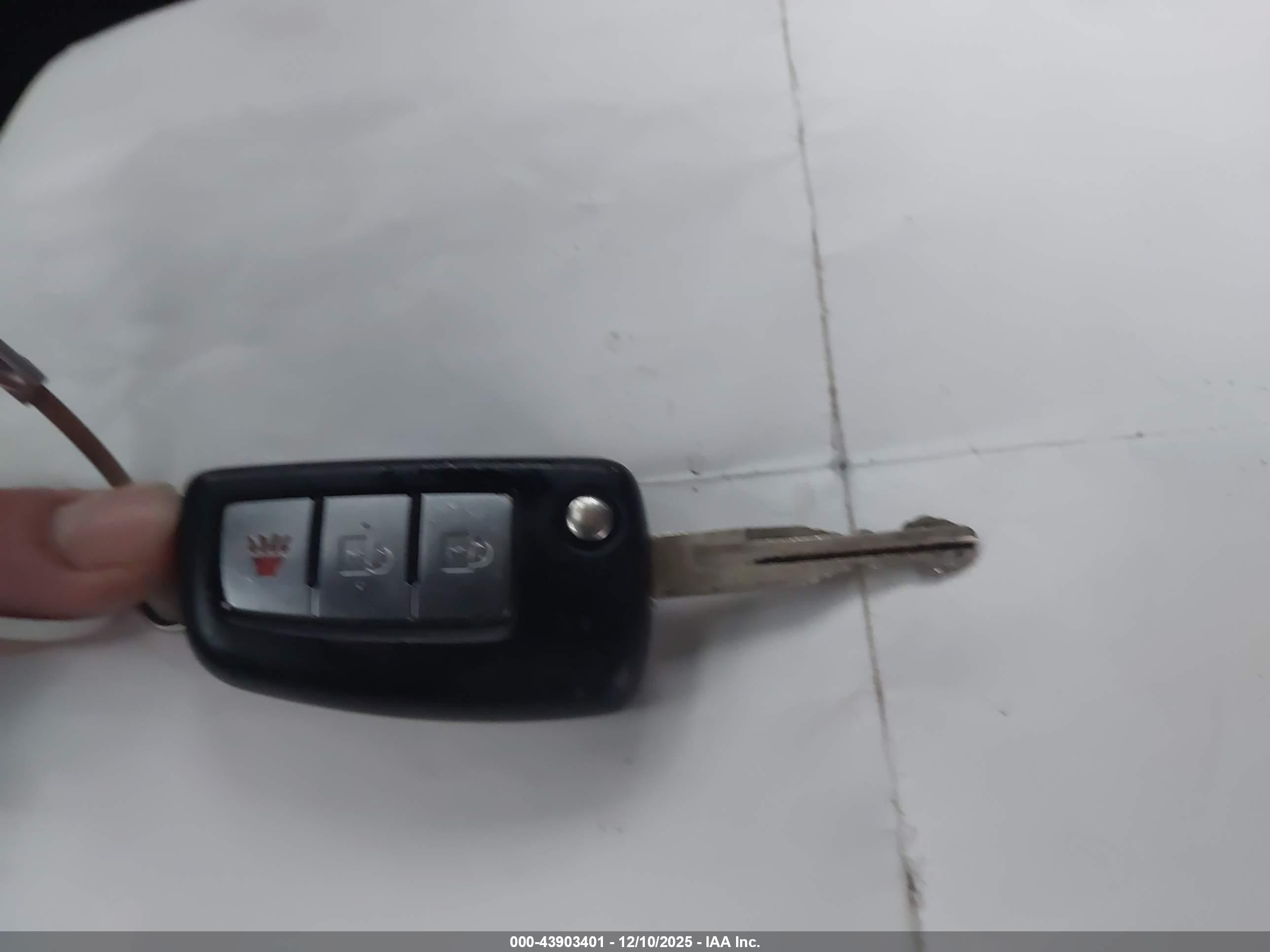 NISSAN ROGUE image 11