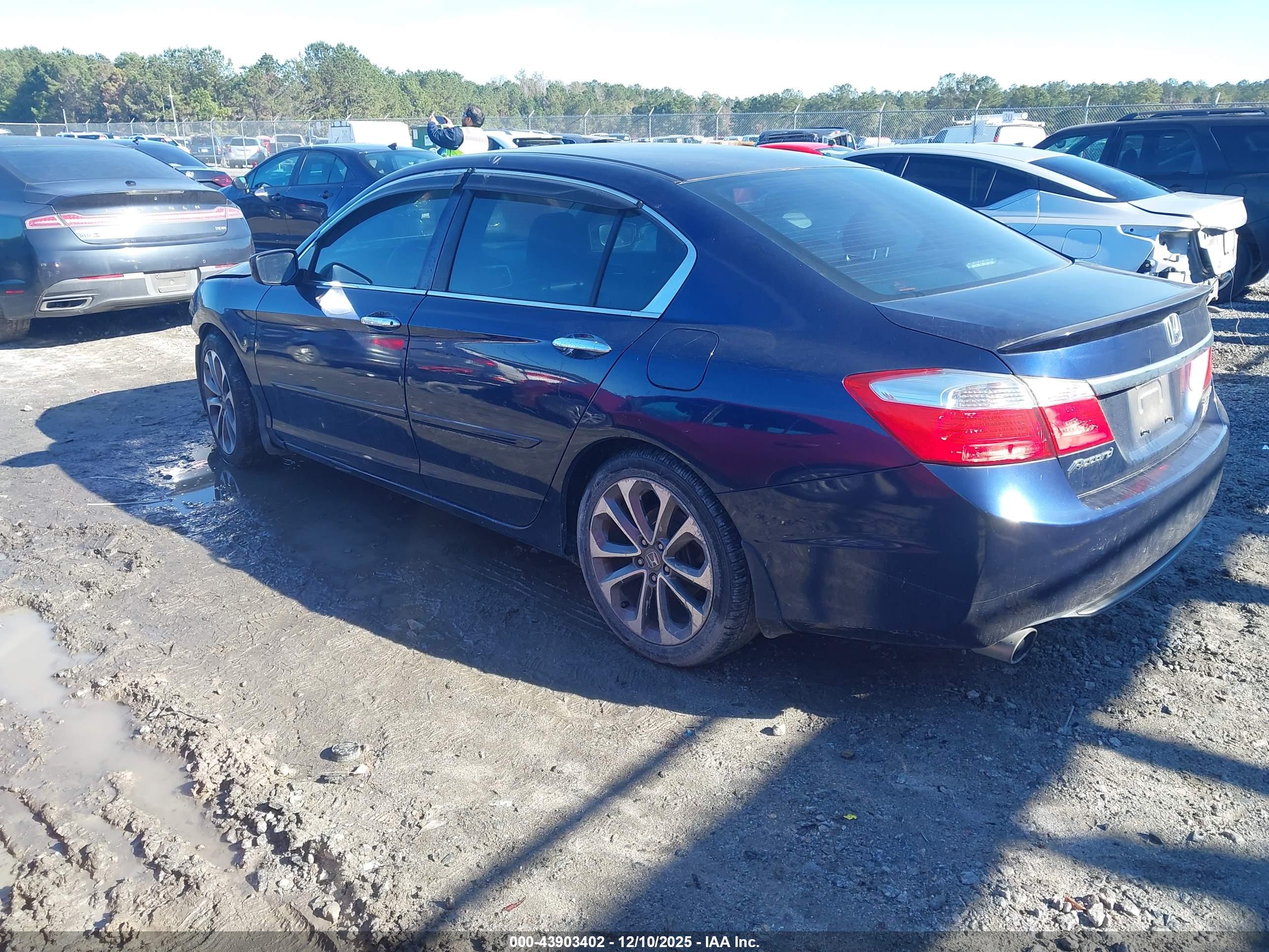 HONDA ACCORD image 3