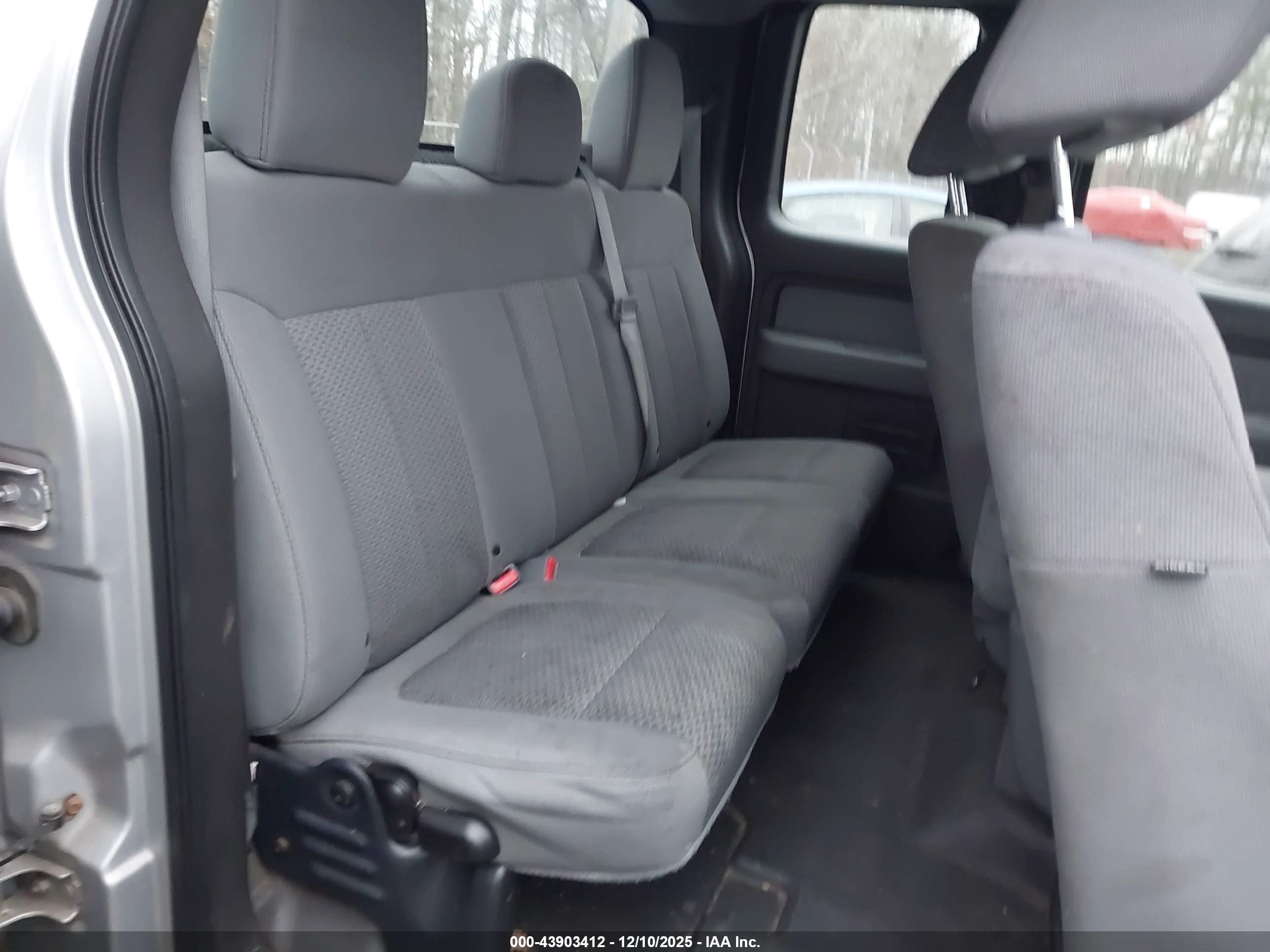FORD F-150 image 8