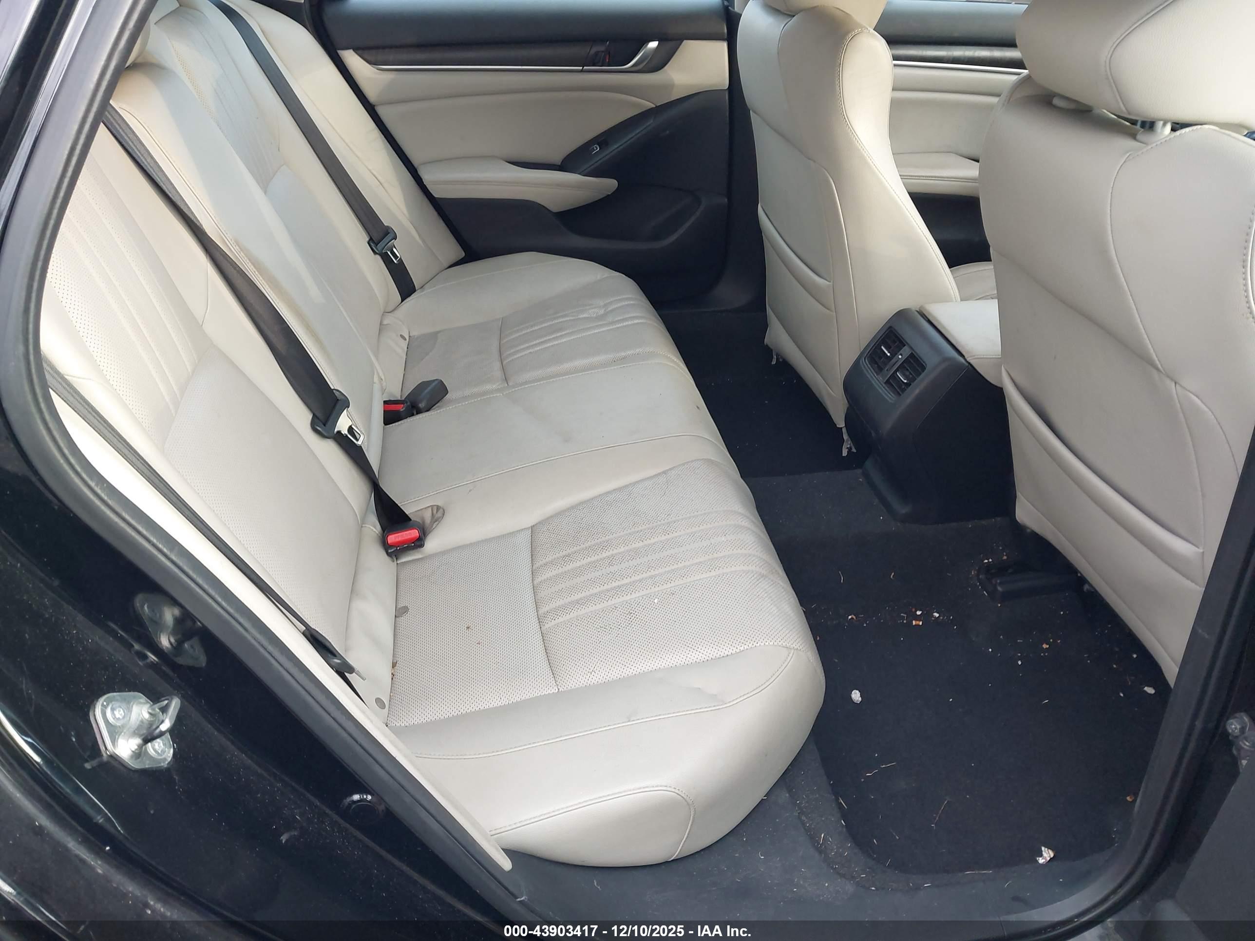 HONDA ACCORD image 8