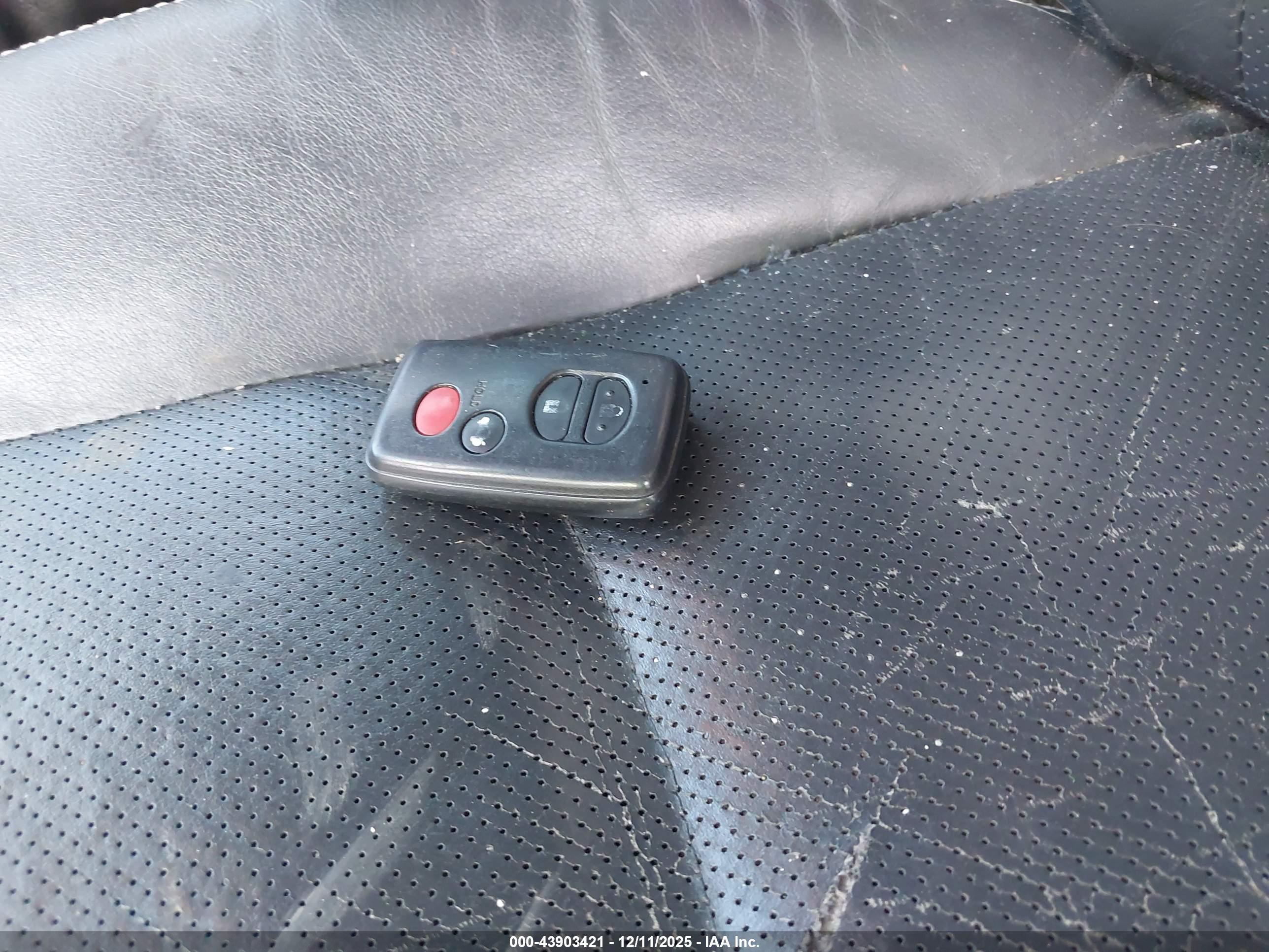 SUBARU FORESTER image 11