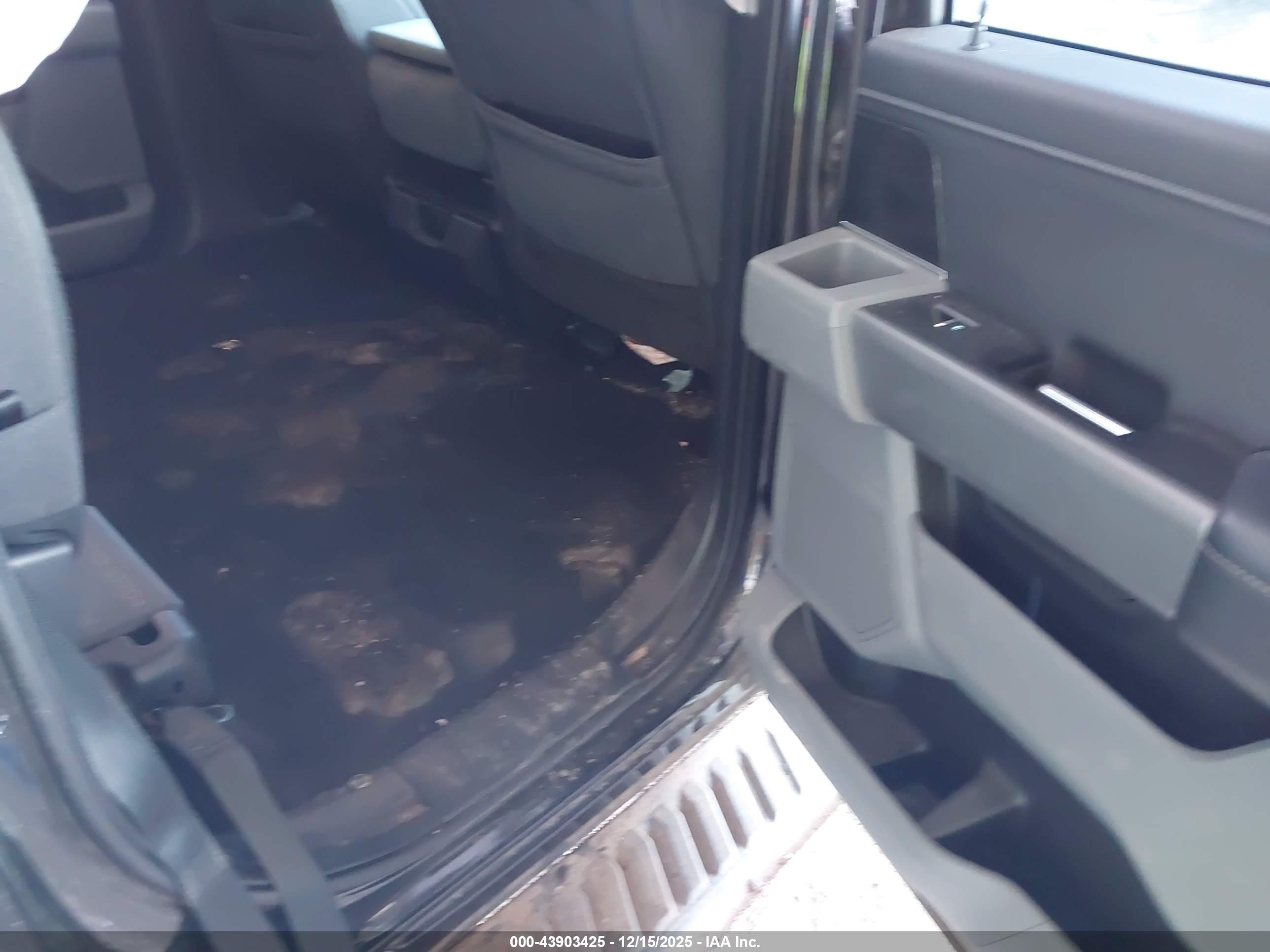 FORD F-150 image 8
