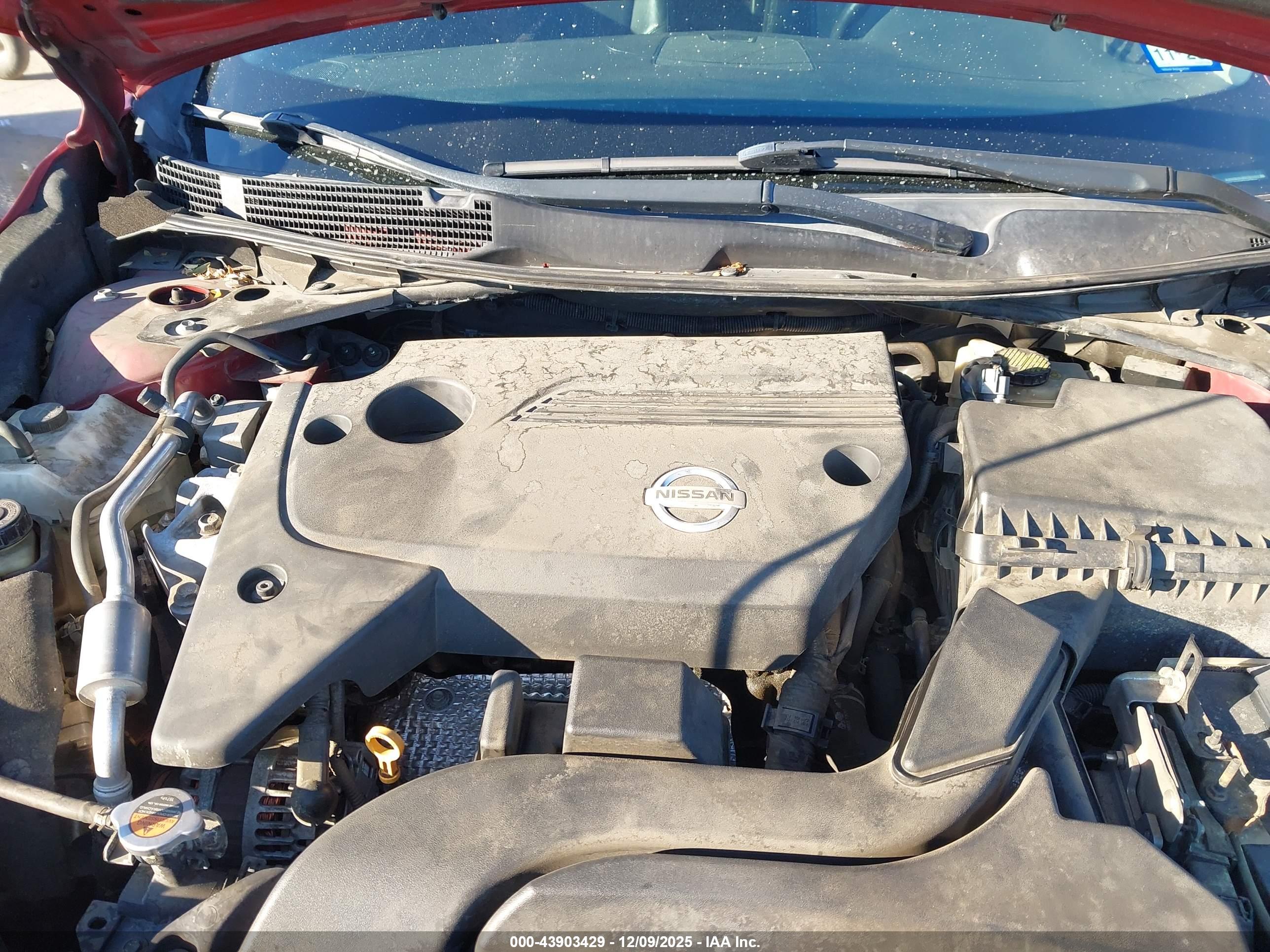 NISSAN ALTIMA image 10