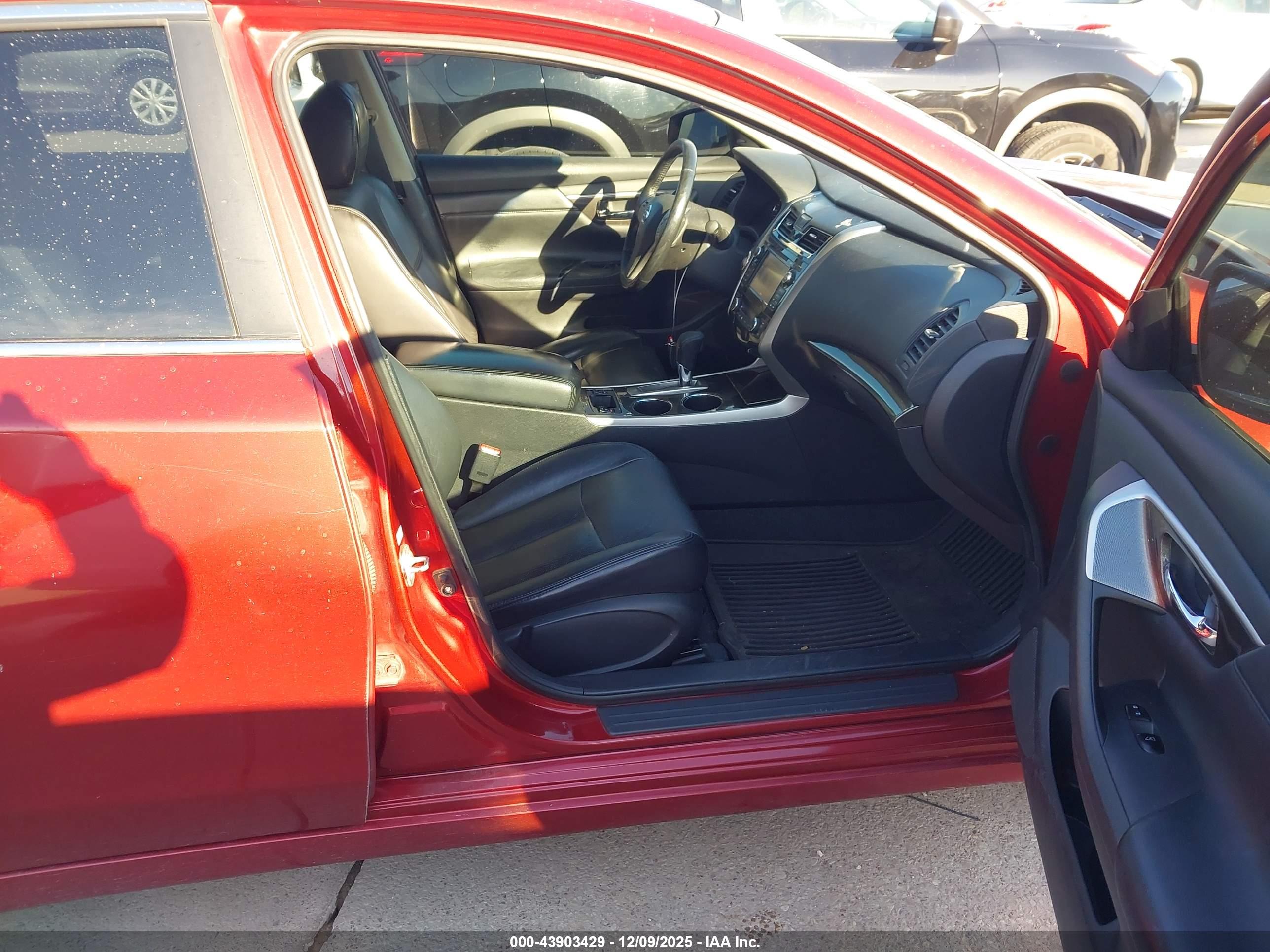 NISSAN ALTIMA image 5