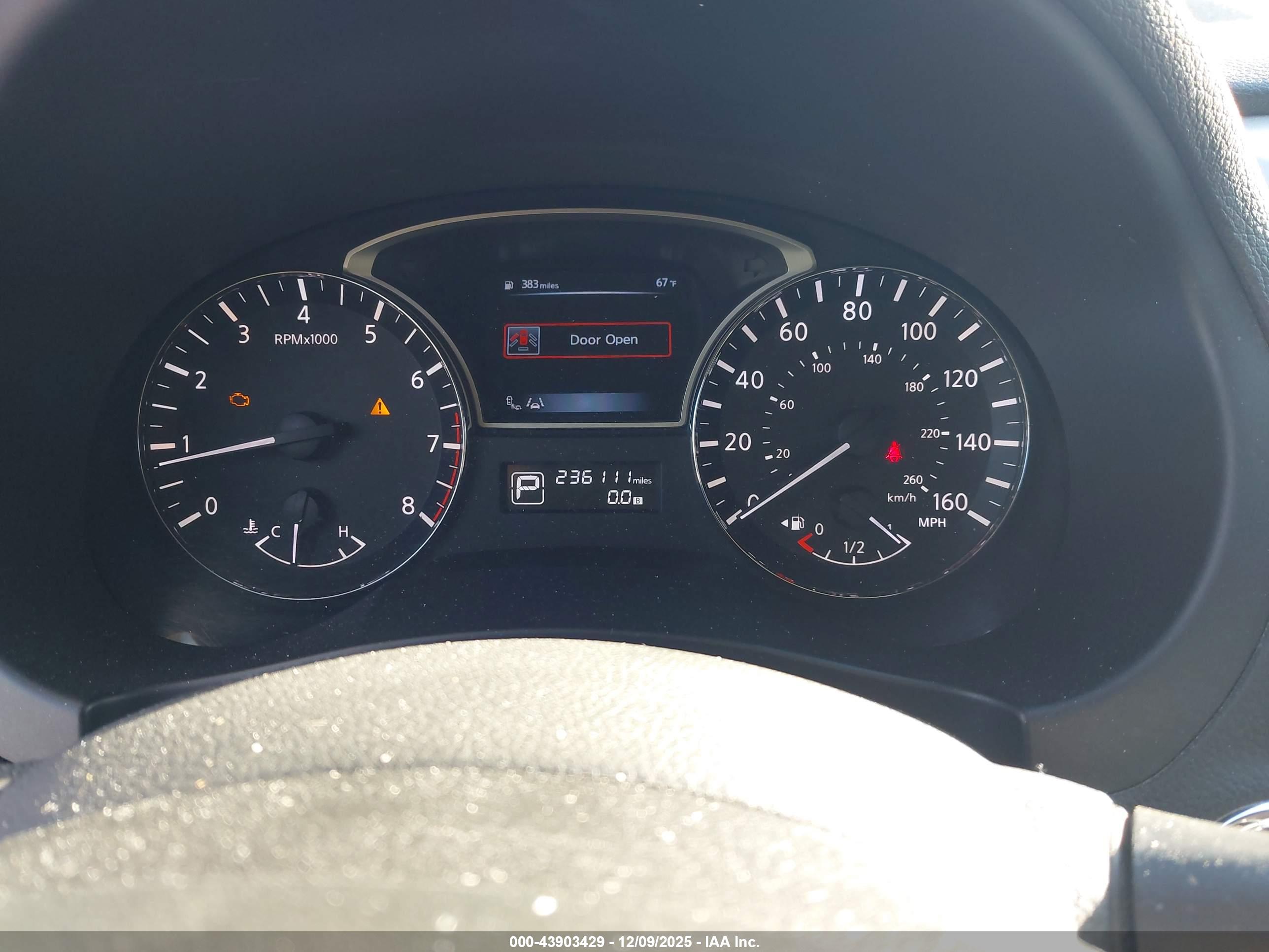 NISSAN ALTIMA image 7