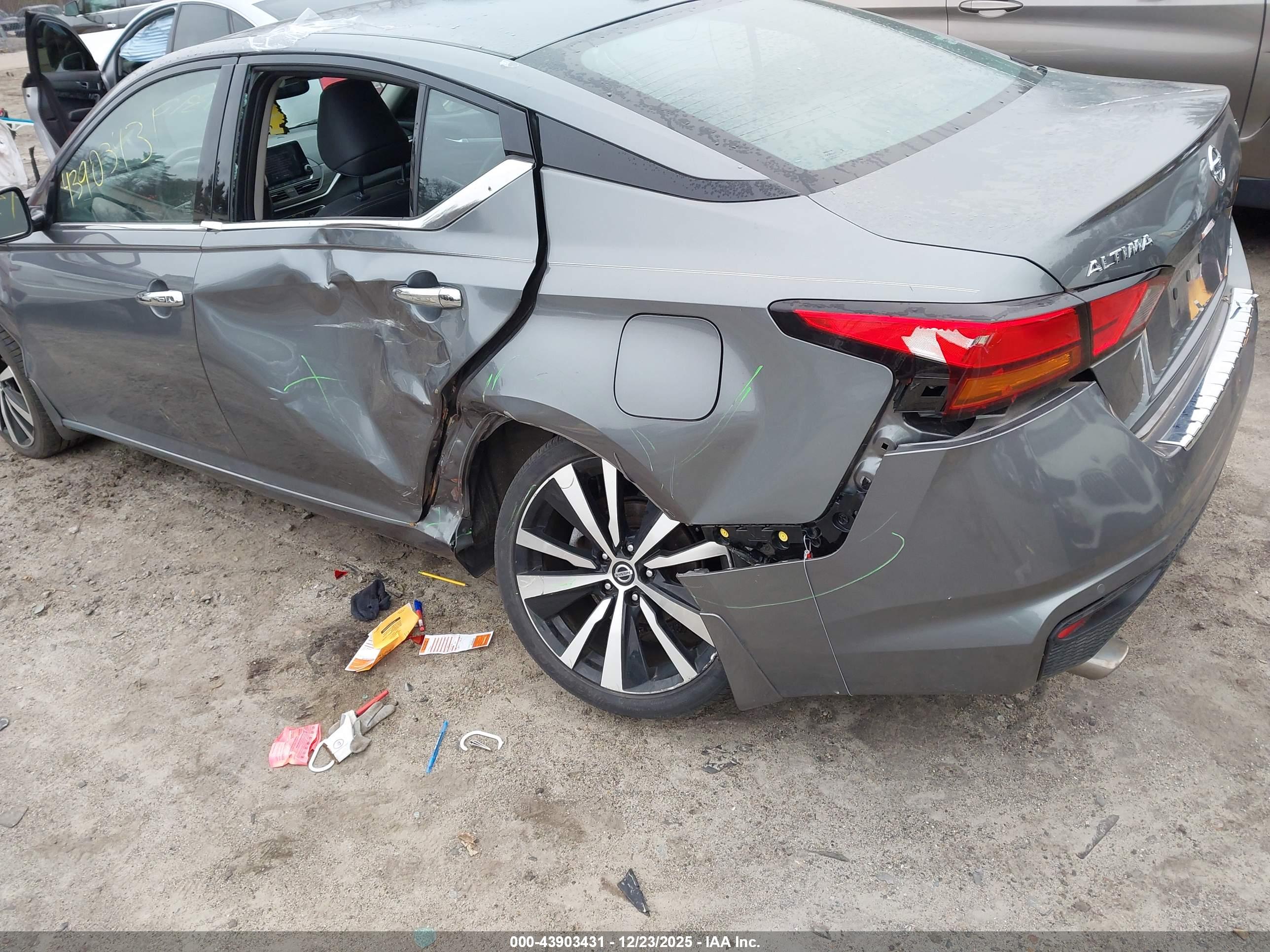 NISSAN ALTIMA image 3