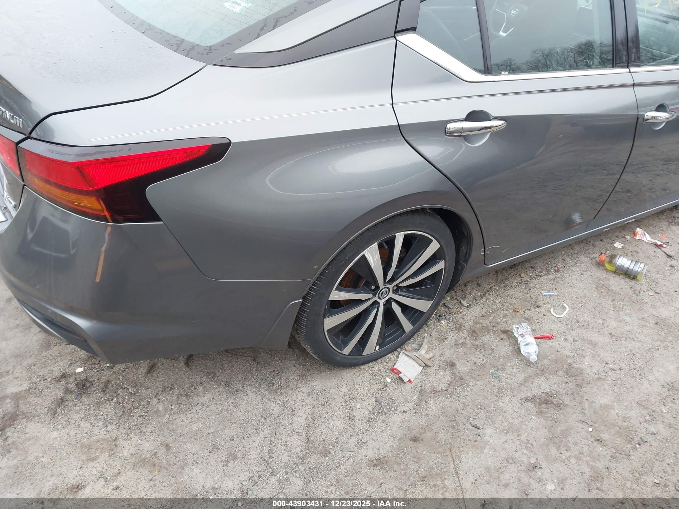 NISSAN ALTIMA image 4