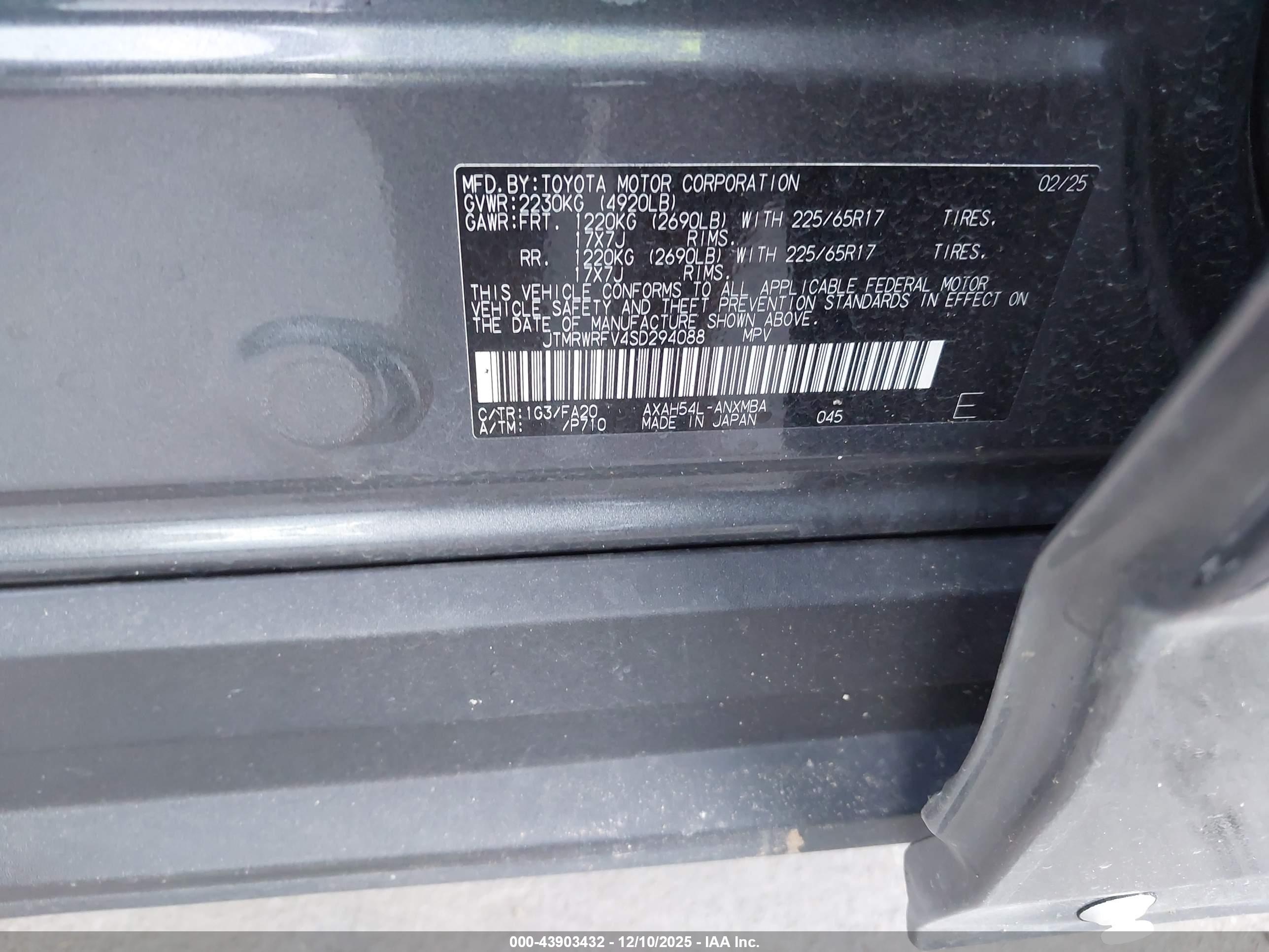 TOYOTA RAV4 image 9
