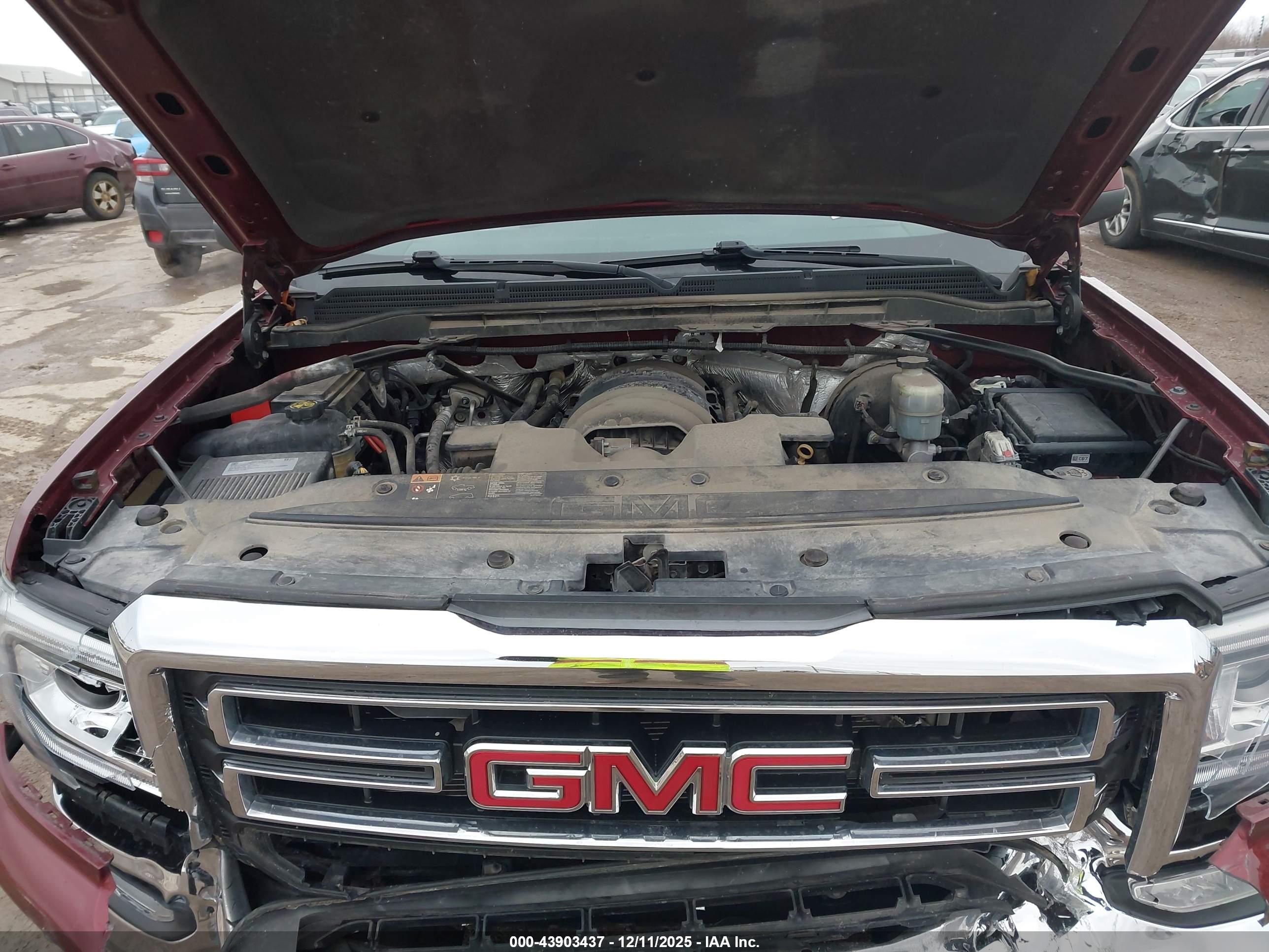 GMC SIERRA image 10